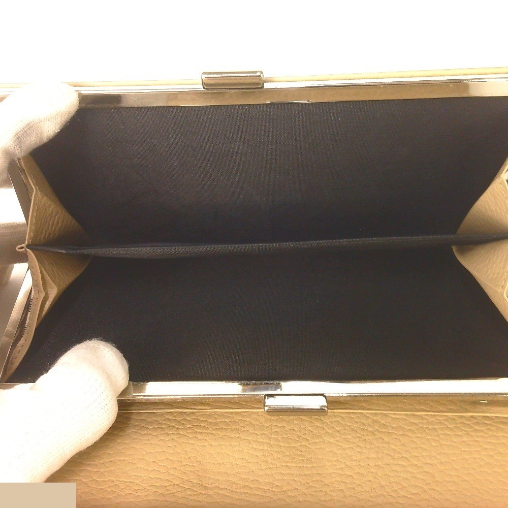 Other lines: Bags and Wallets — view 8
