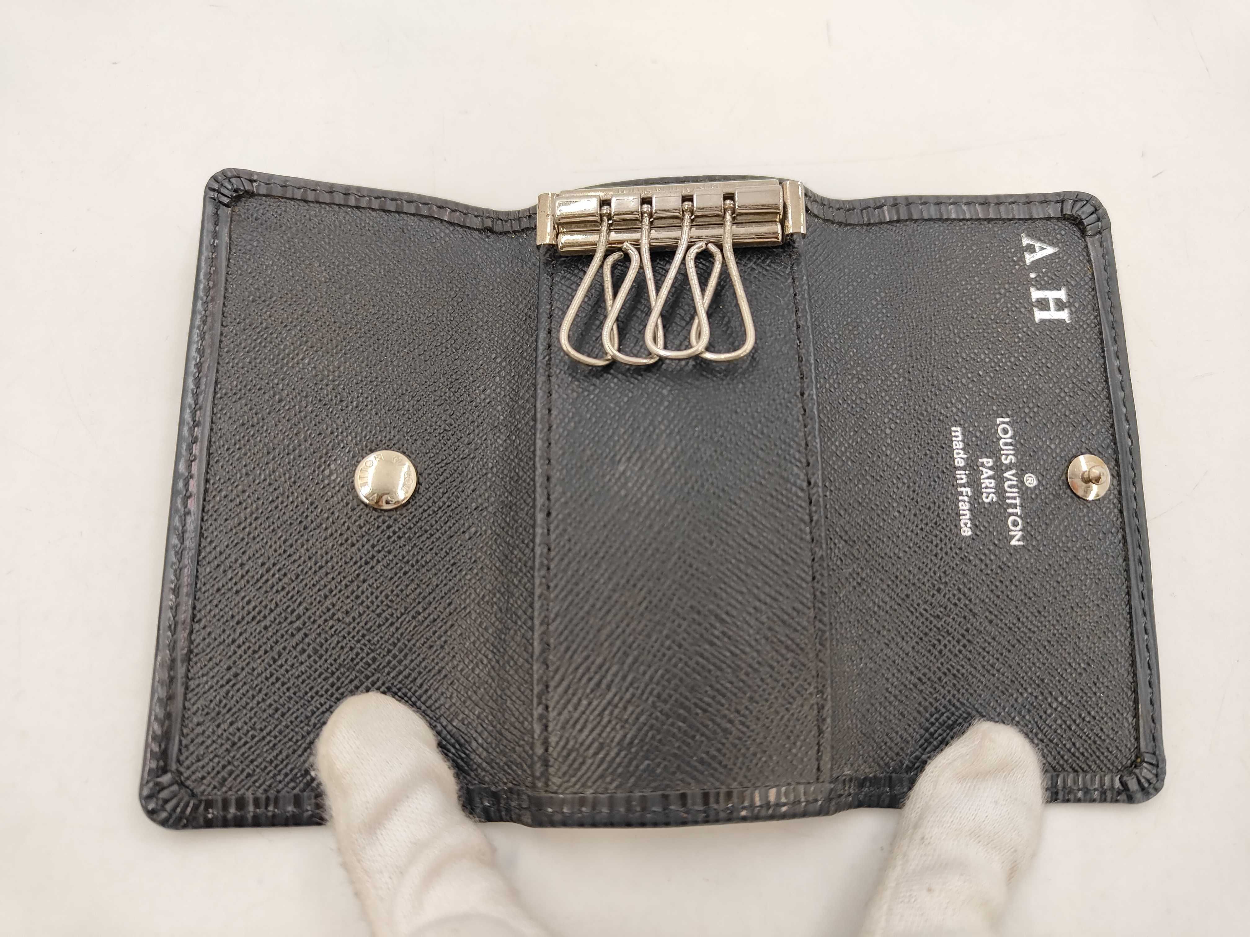 Epi Multicles 4 Epi Noir Key Case — view 4