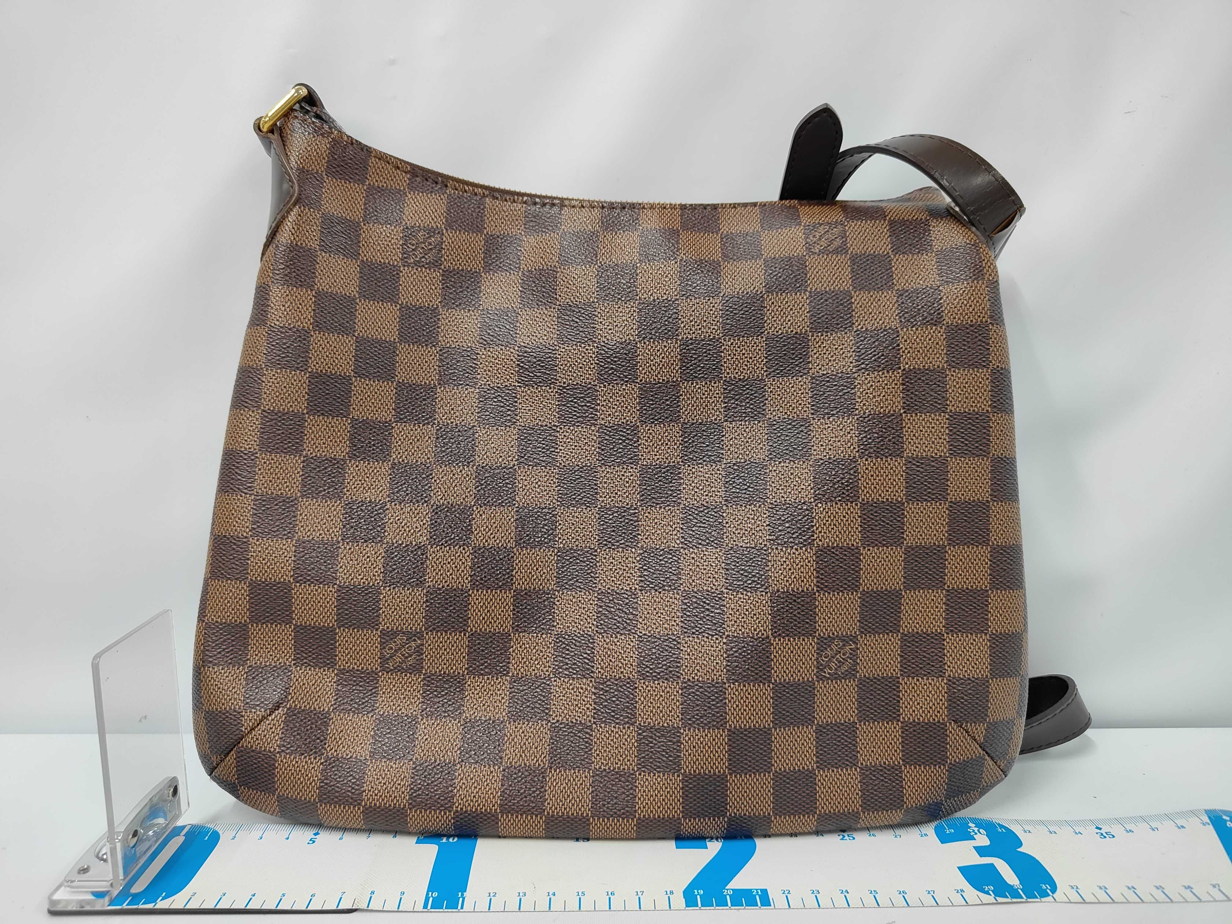 Damier Bloomsbury PM Shoulder Bag — view 2