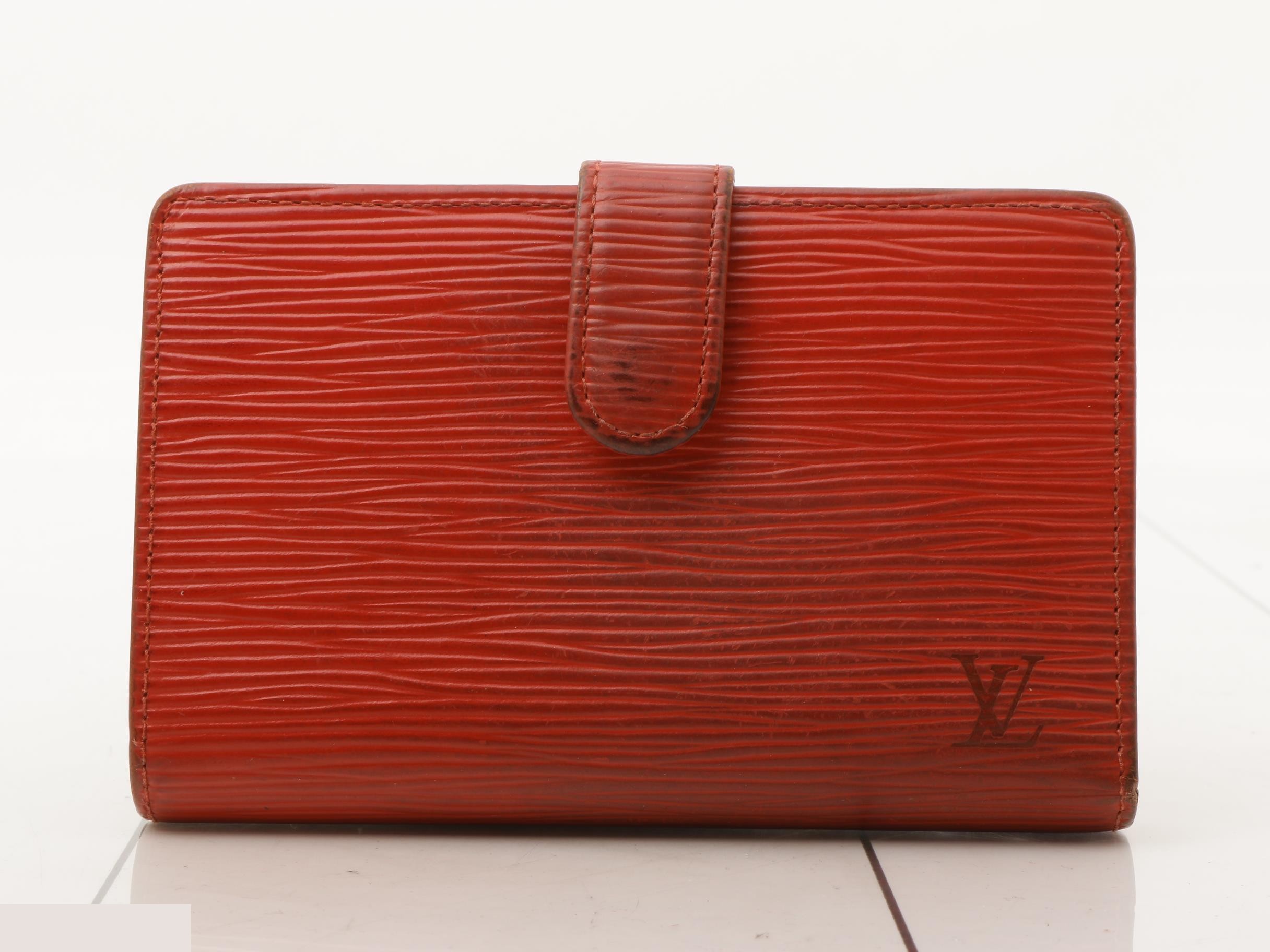 Epi Portemonnaie Viennois Bifold Wallet, Castilian Red