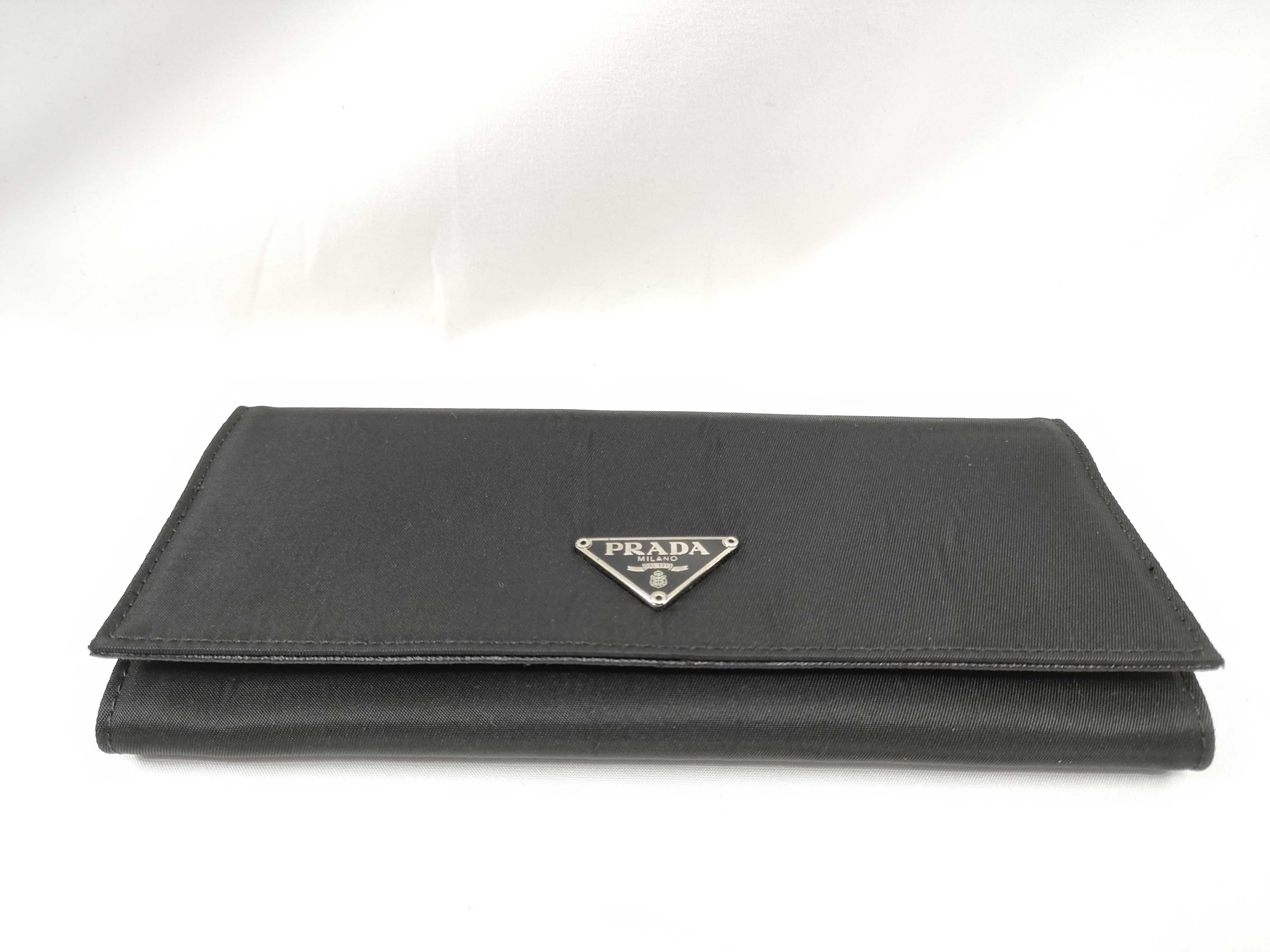 wallet — view 3