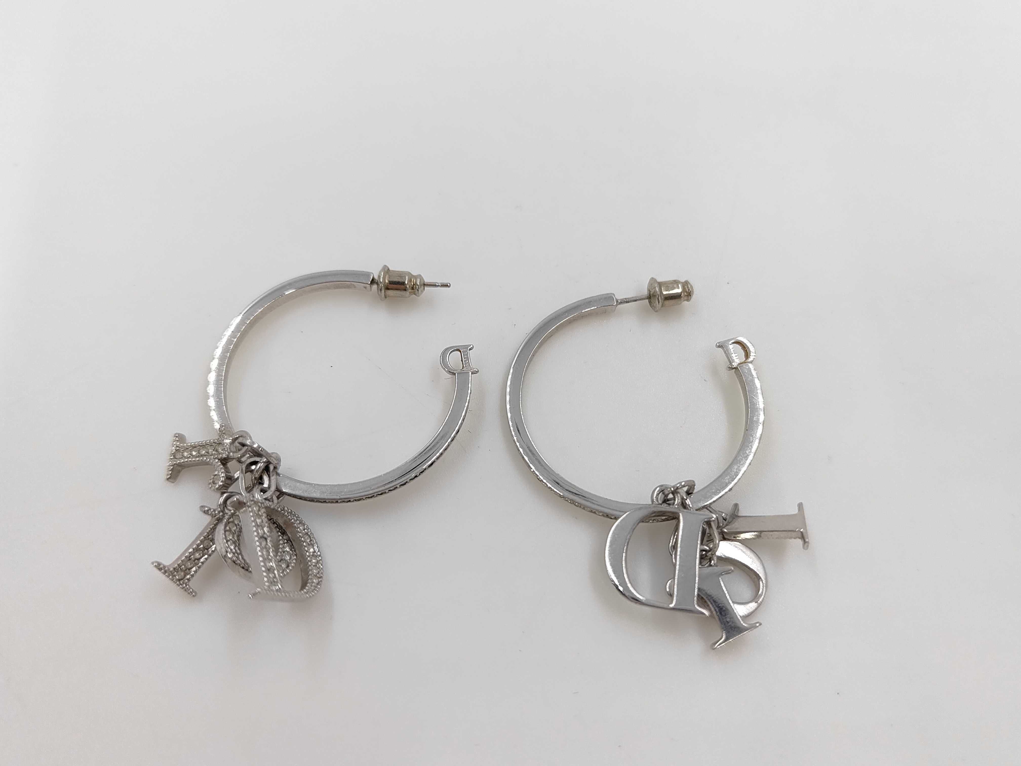 CD earrings vs. GP earrings — view 3