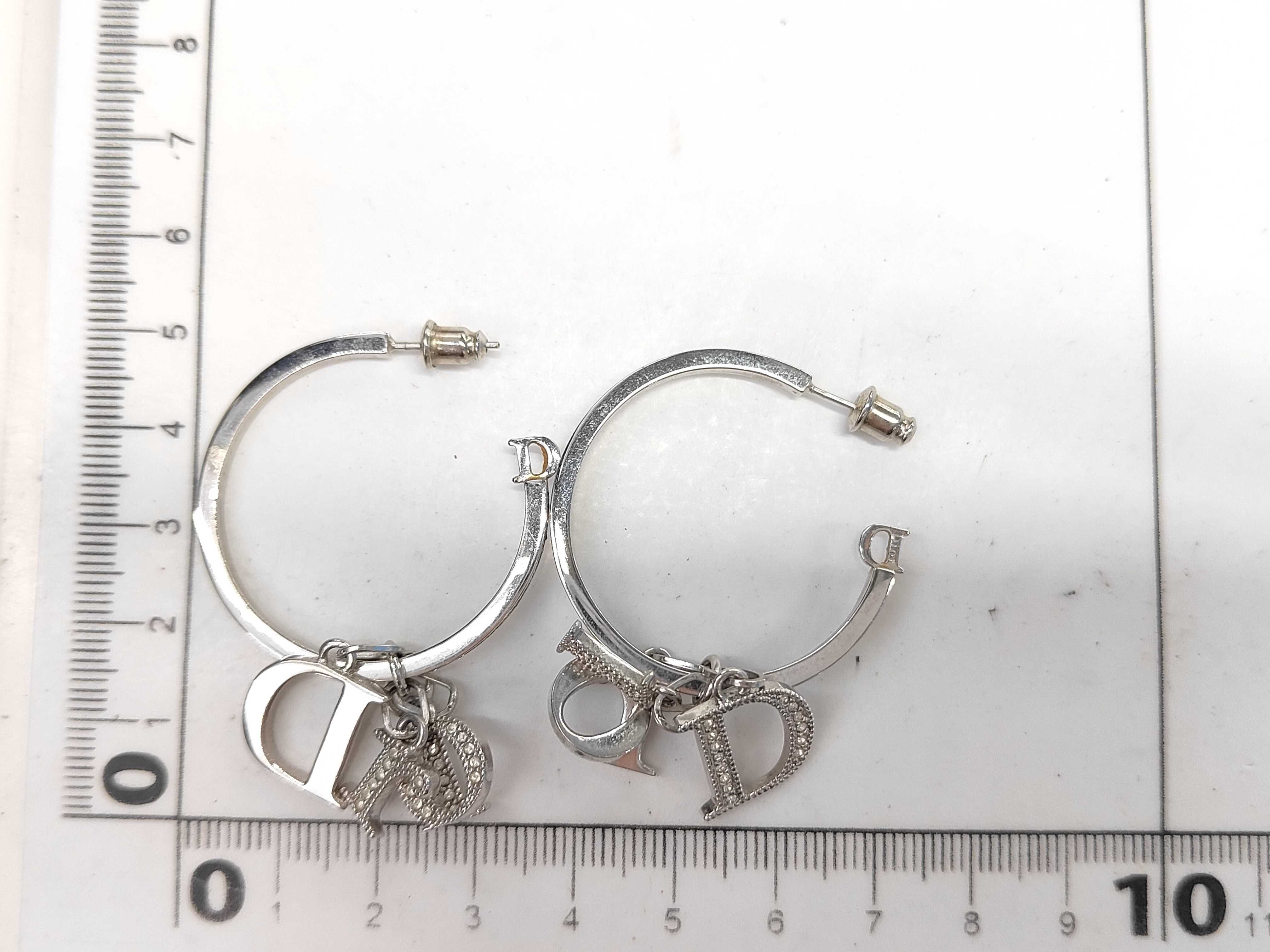 CD earrings vs. GP earrings — view 7