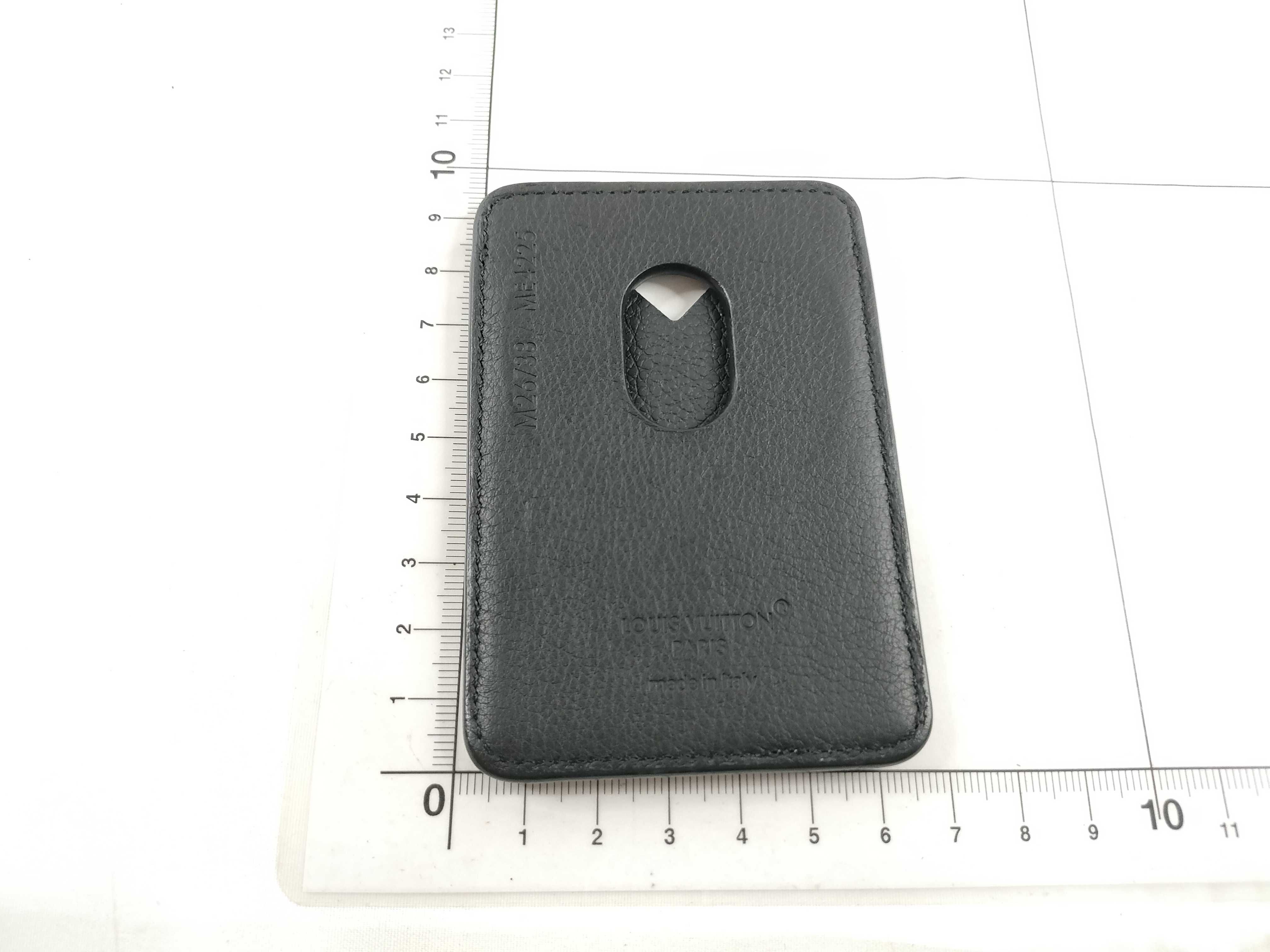 LV Magnetic Card Case M26738 Other Accessories — view 2