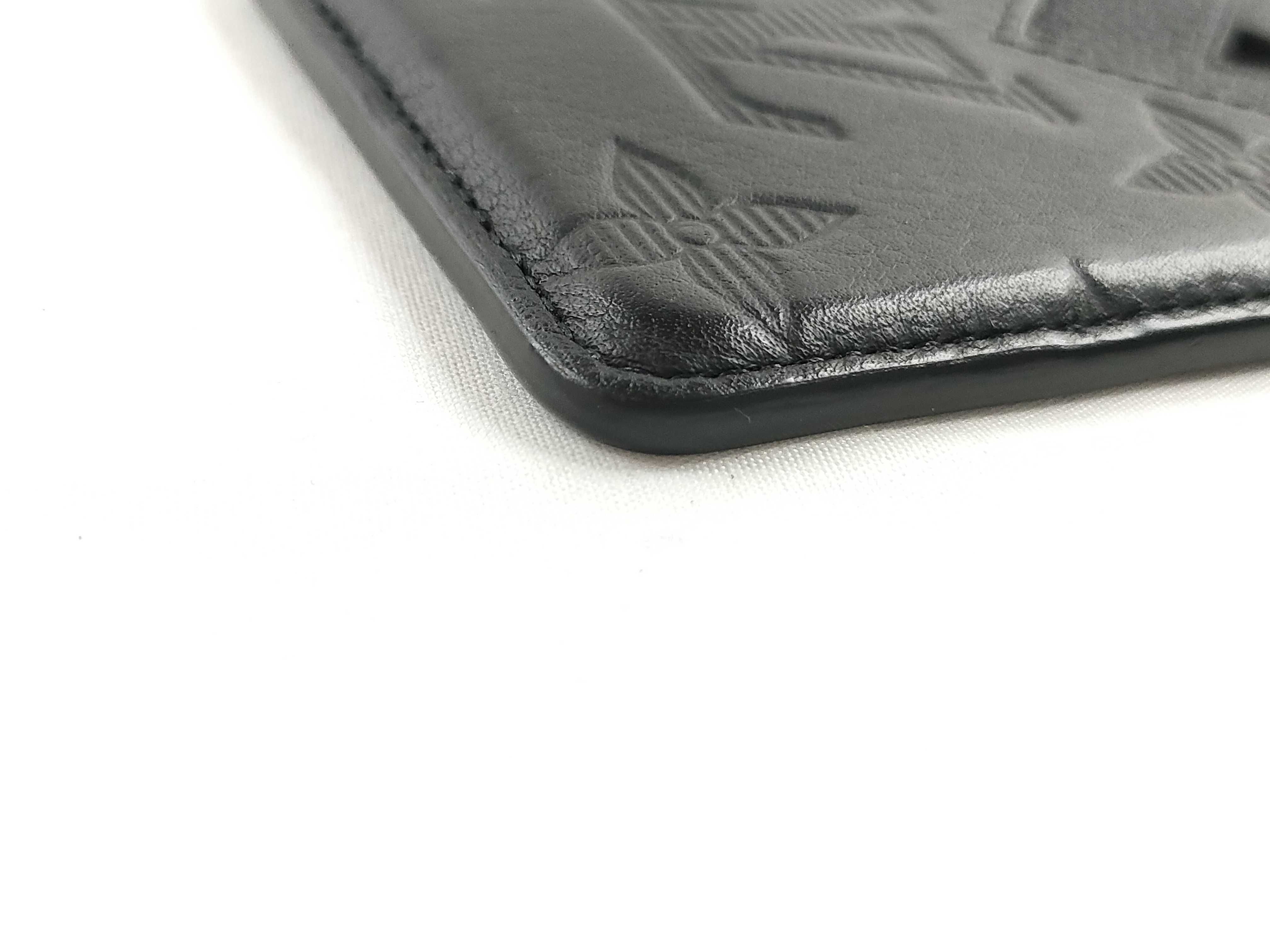 LV Magnetic Card Case M26738 Other Accessories — view 3