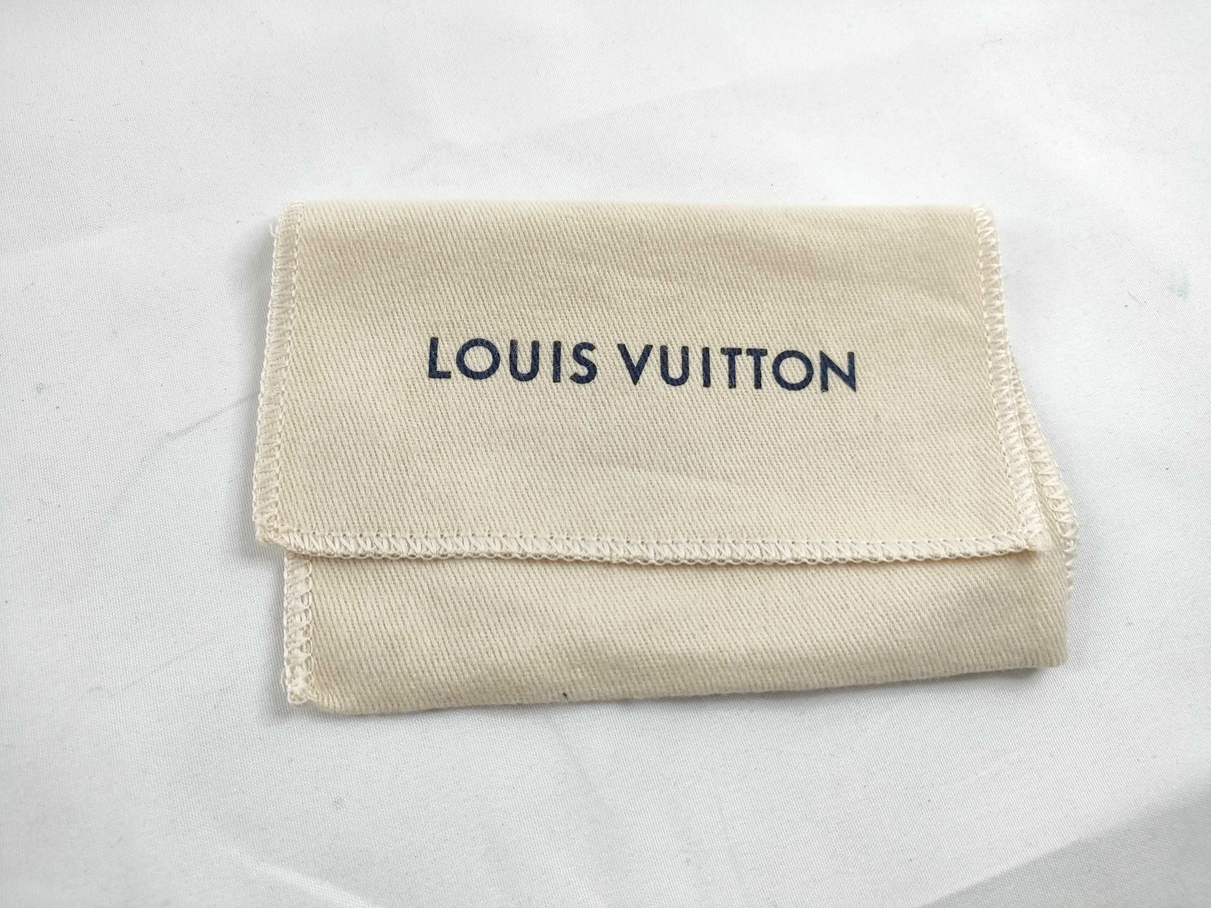 LV Magnetic Card Case M26738 Other Accessories — view 10