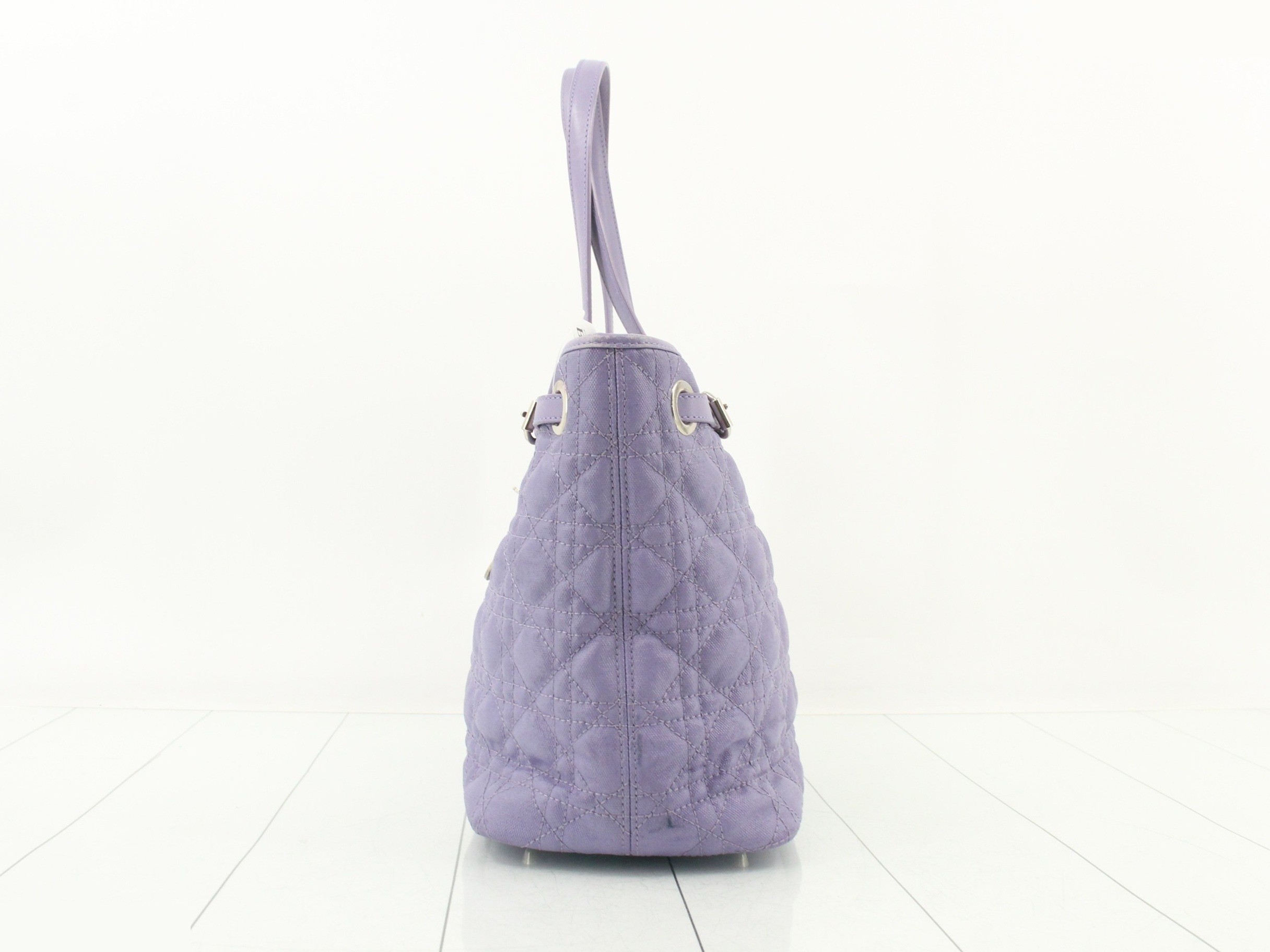 handbag — view 3