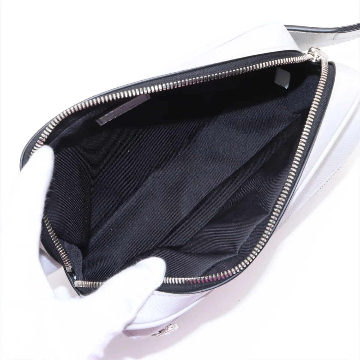 Taigarama Bum Bag Outdoor M30247 FO1119 White RFID reaction available — view 6