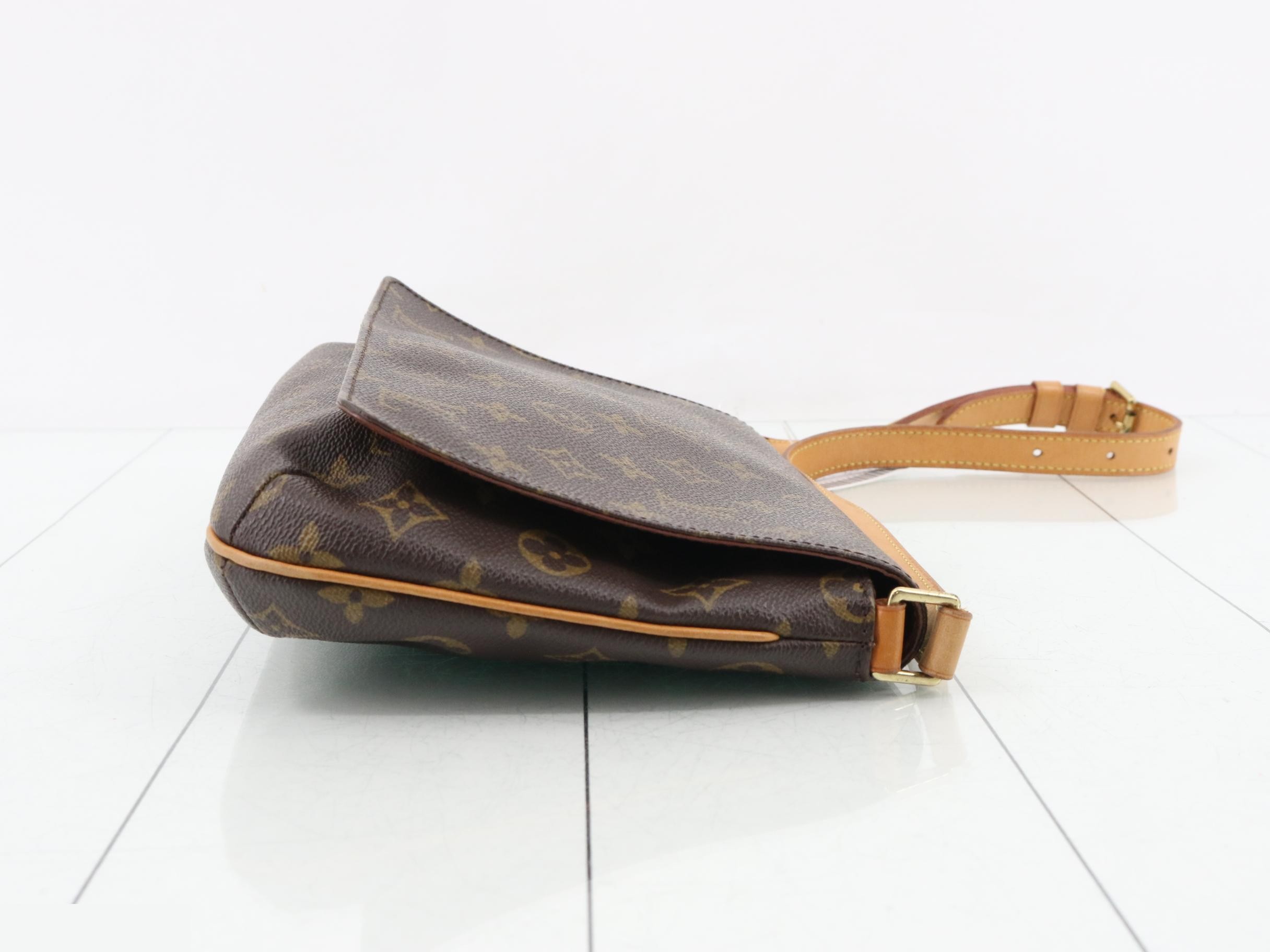 Musette Tango Short Shoulder — view 3
