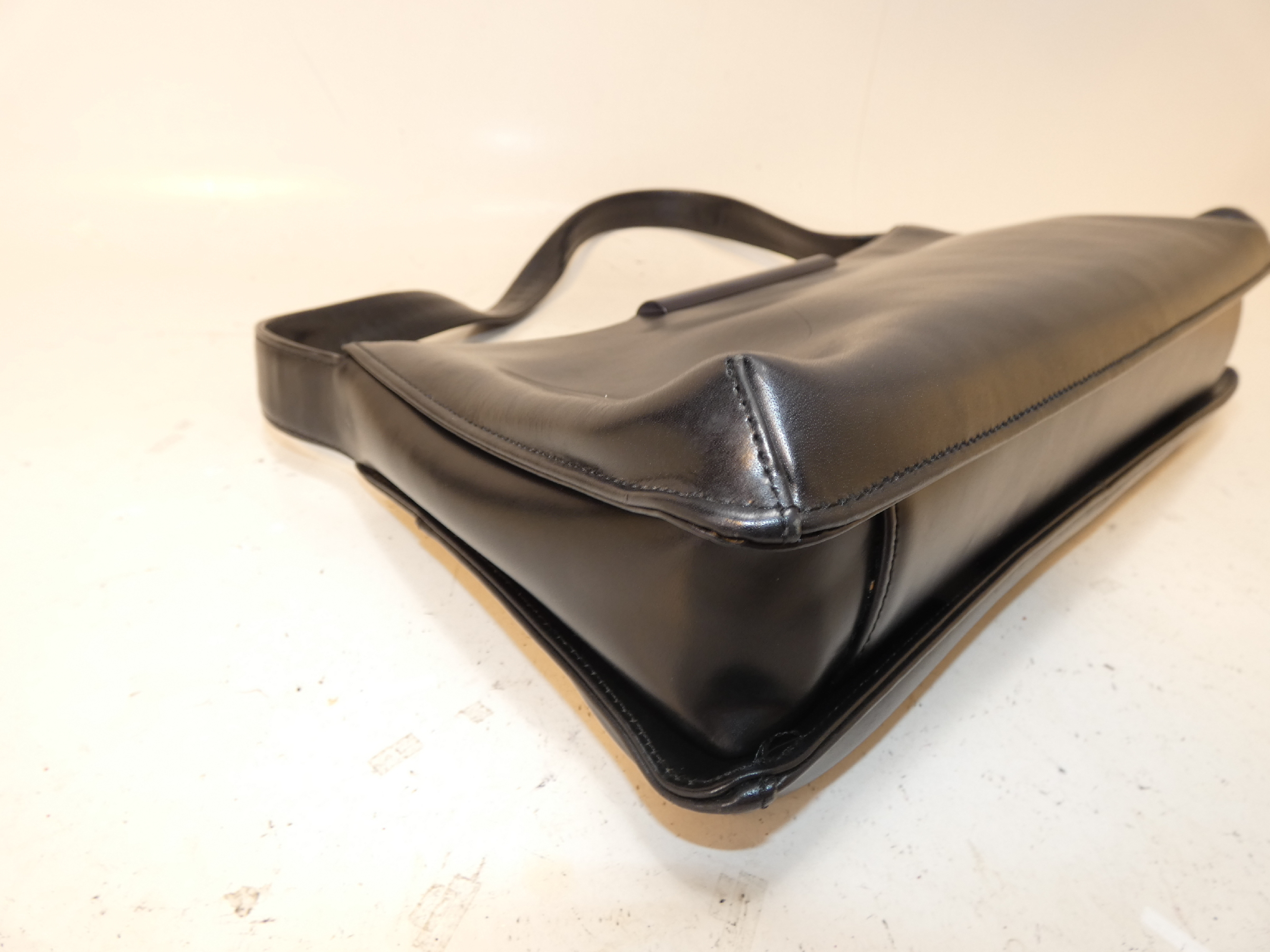 Leather Black One-Hand Handbag — view 6