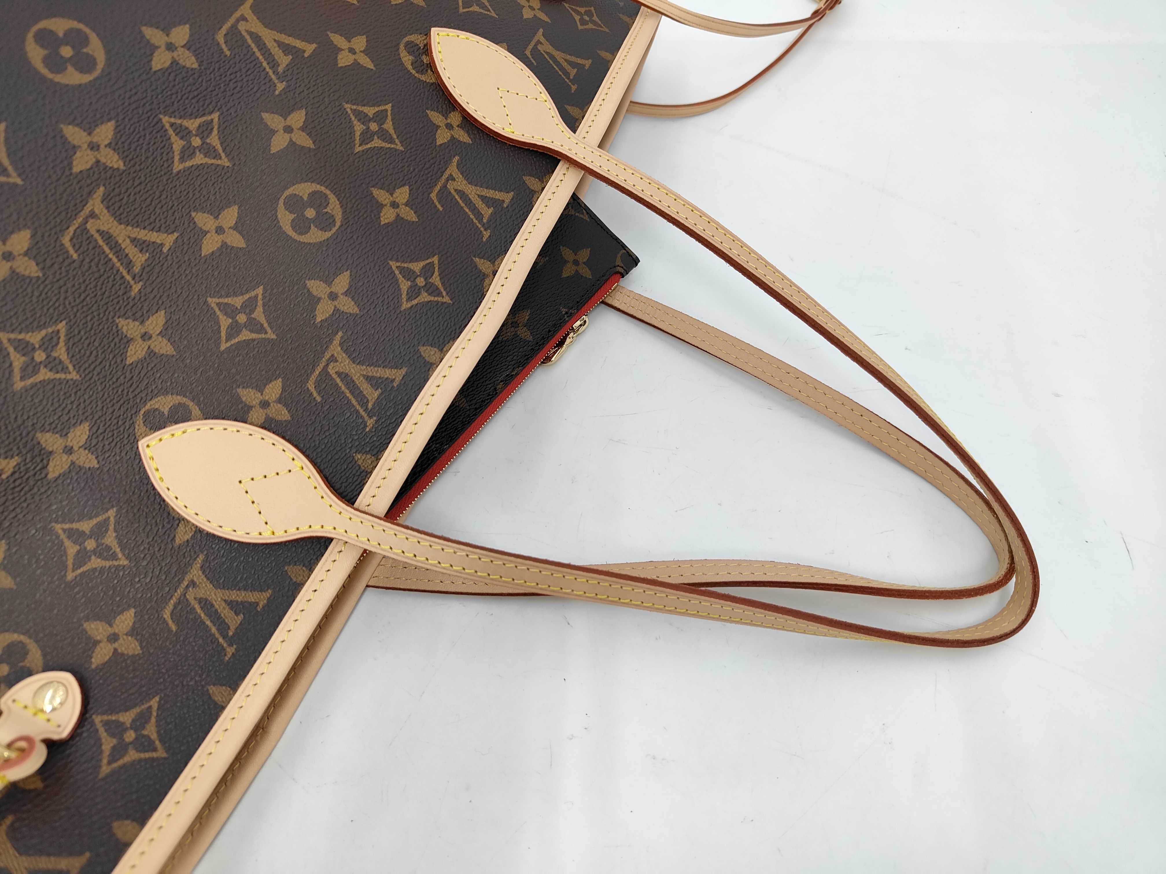 Monogram Neverfull MM M46987 Tote Bag — view 3