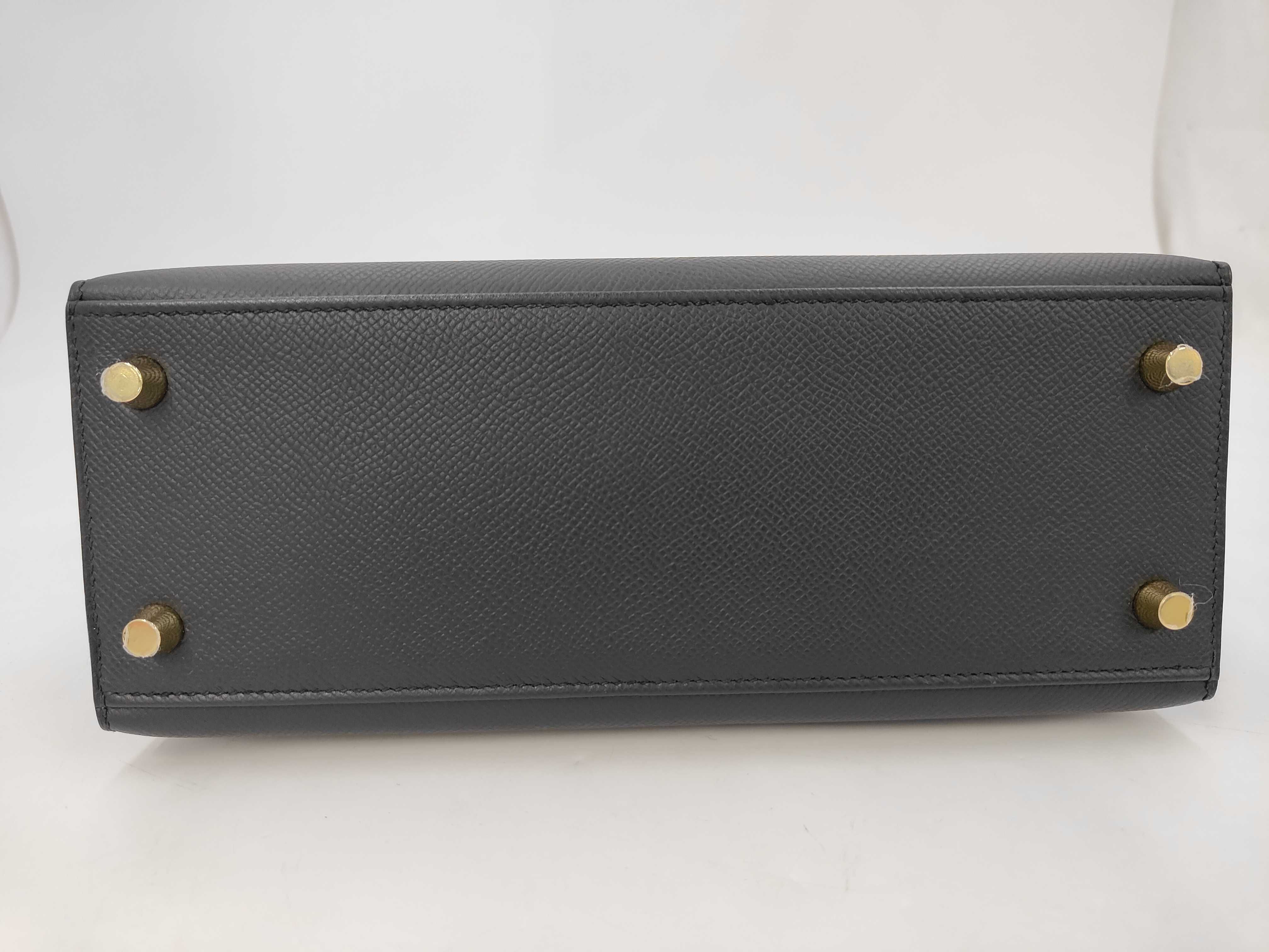 Kelly 25 Black Epsom Leather Handbag with Gold Hardware (K Stamp) — view 7