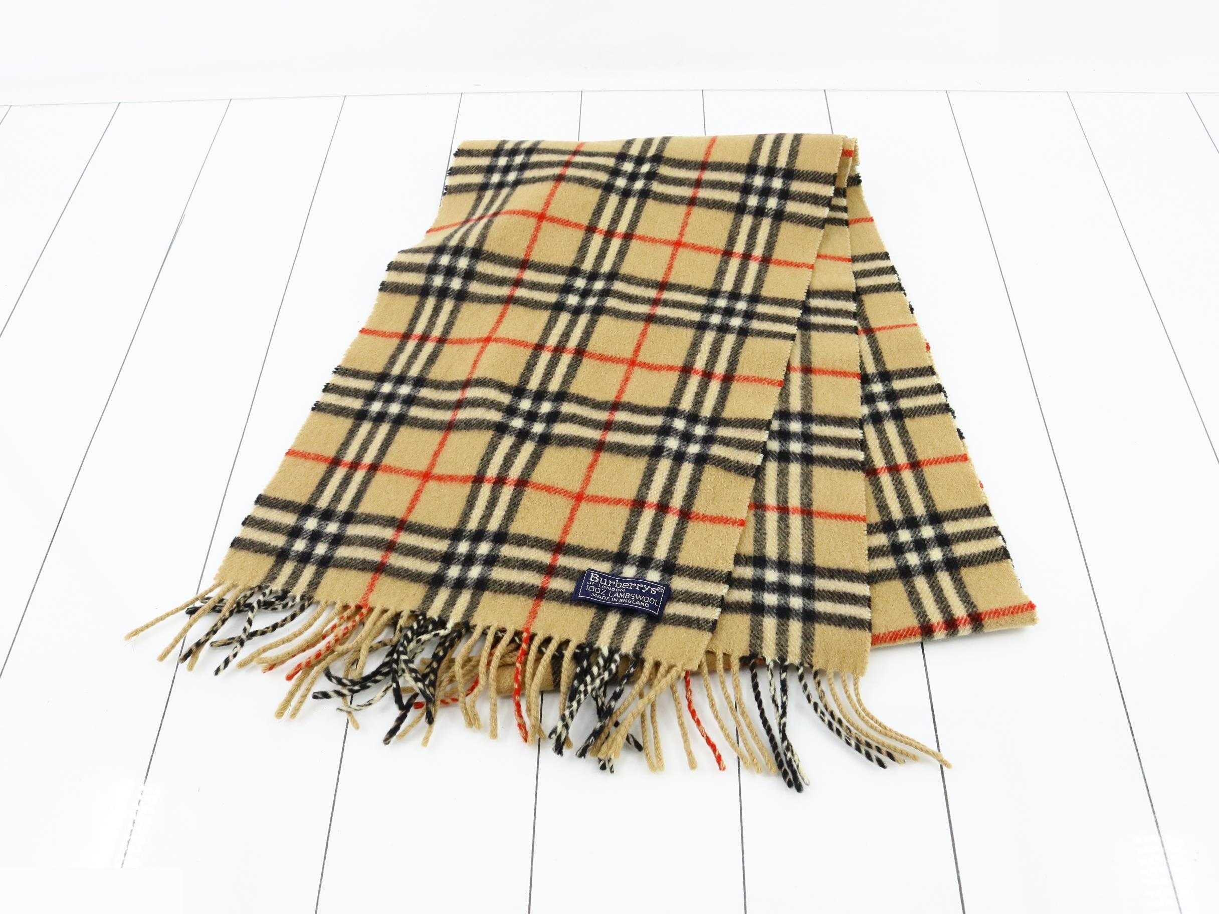 Other lines: Small items, accessories, and scarves — view 2