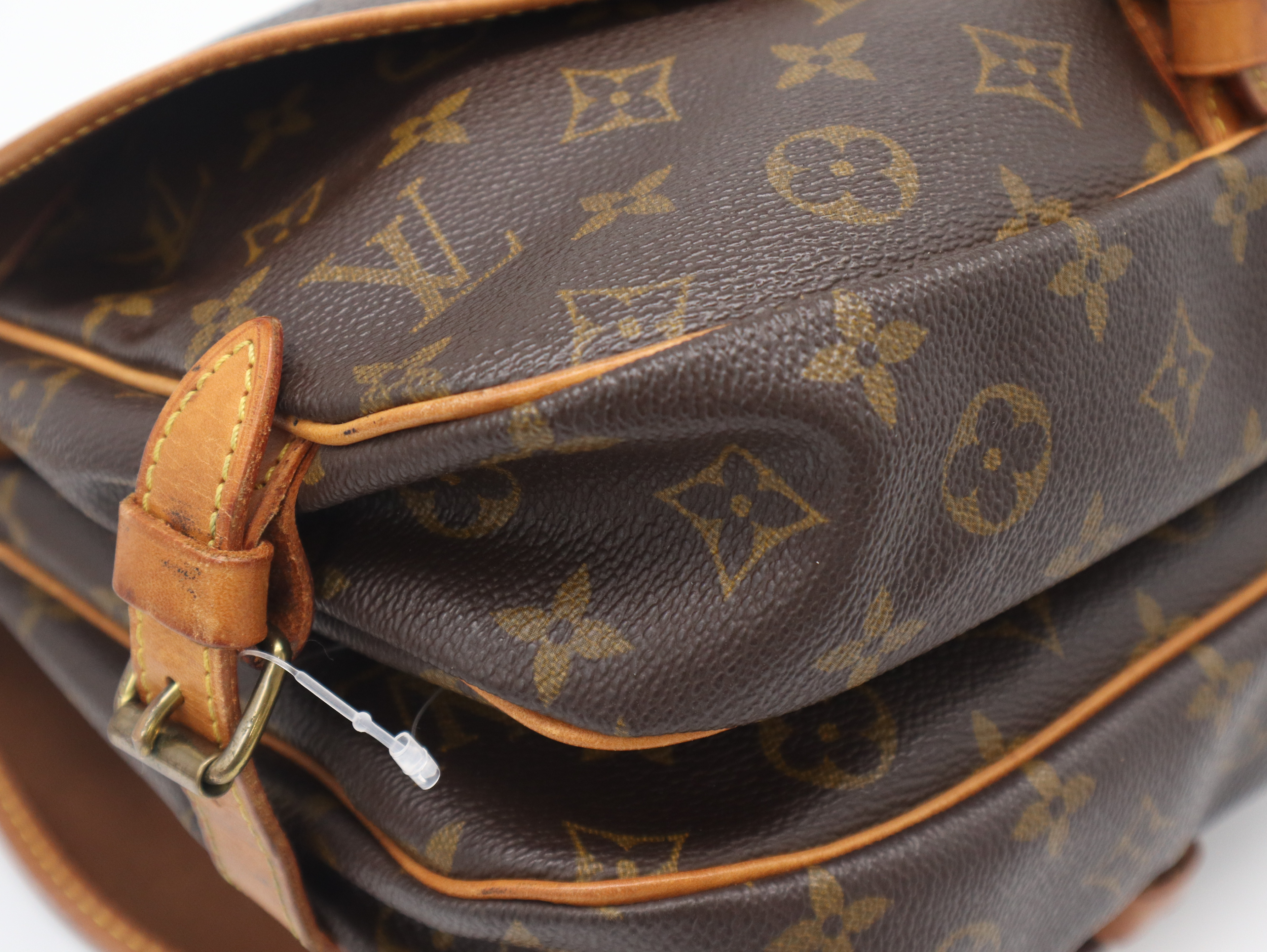 M42256 Monogram Saumur 30 Shoulder Bag — view 9