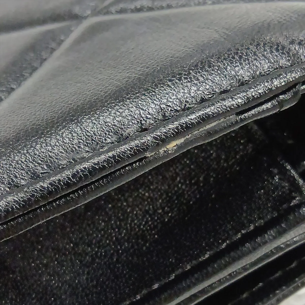 19 Lambskin Chain Wallet Black Gold x Silver Hardware THHLPC7K Random Serial Number — view 12