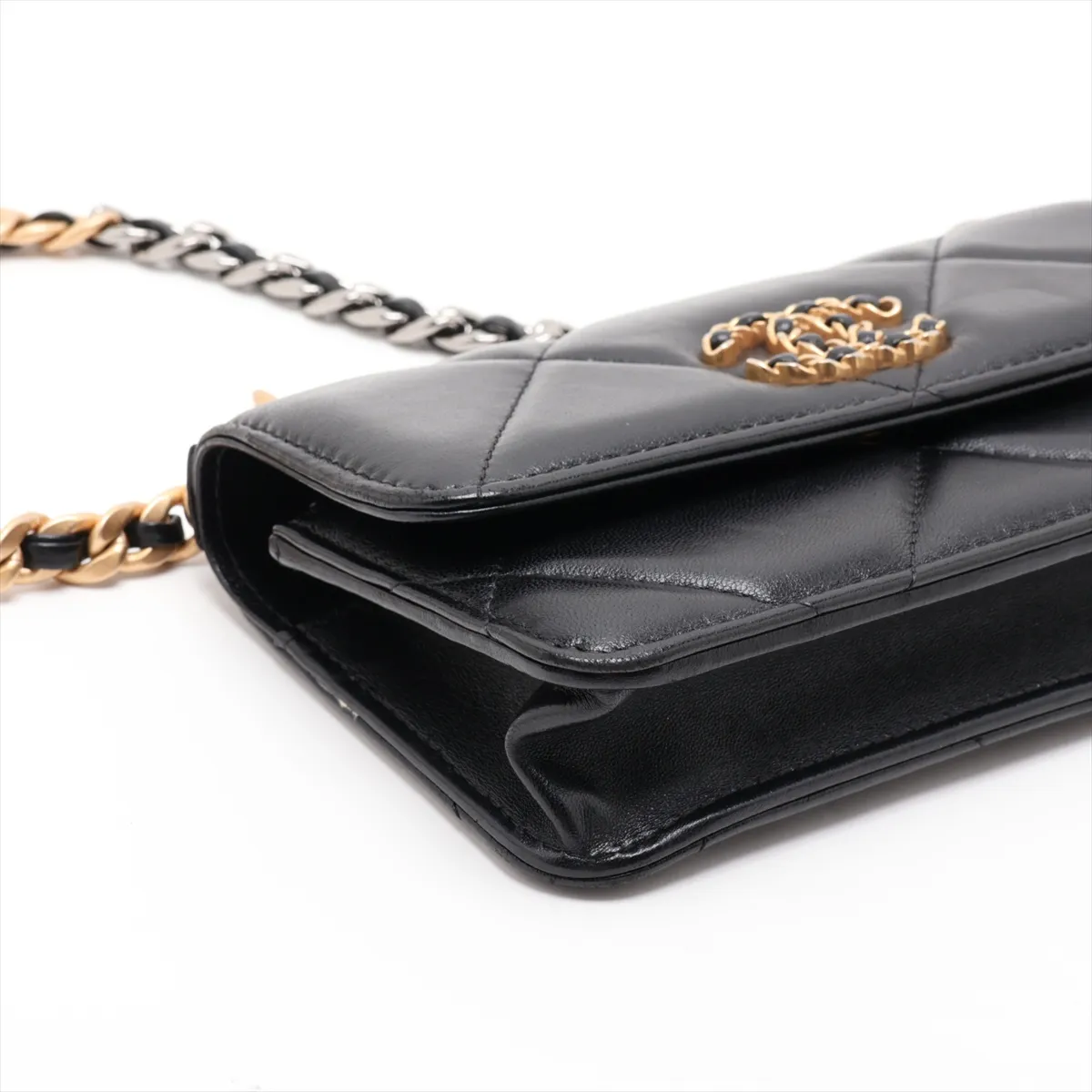 19 Lambskin Chain Wallet Black Gold x Silver Hardware THHLPC7K Random Serial Number — view 4