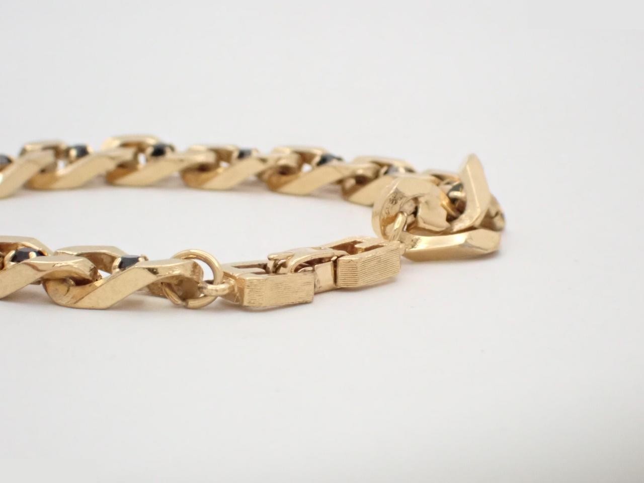 Other items: Precious metal bracelets and bangles (metal), wrist circumference approximately 17cm. — view 3