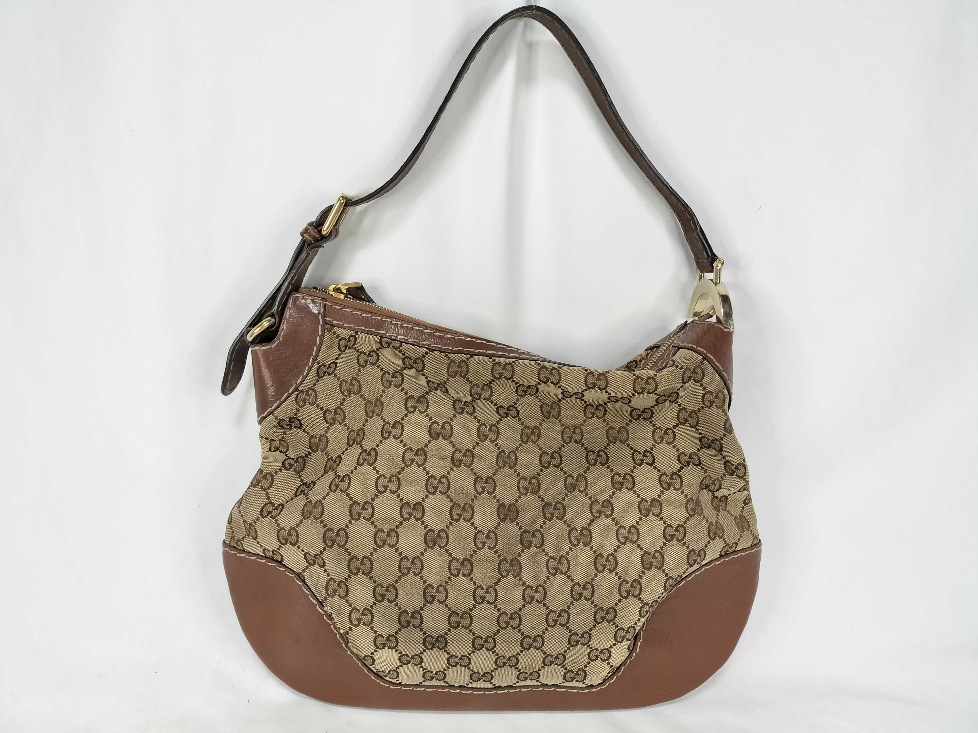 GG Canvas Shoulder Bag