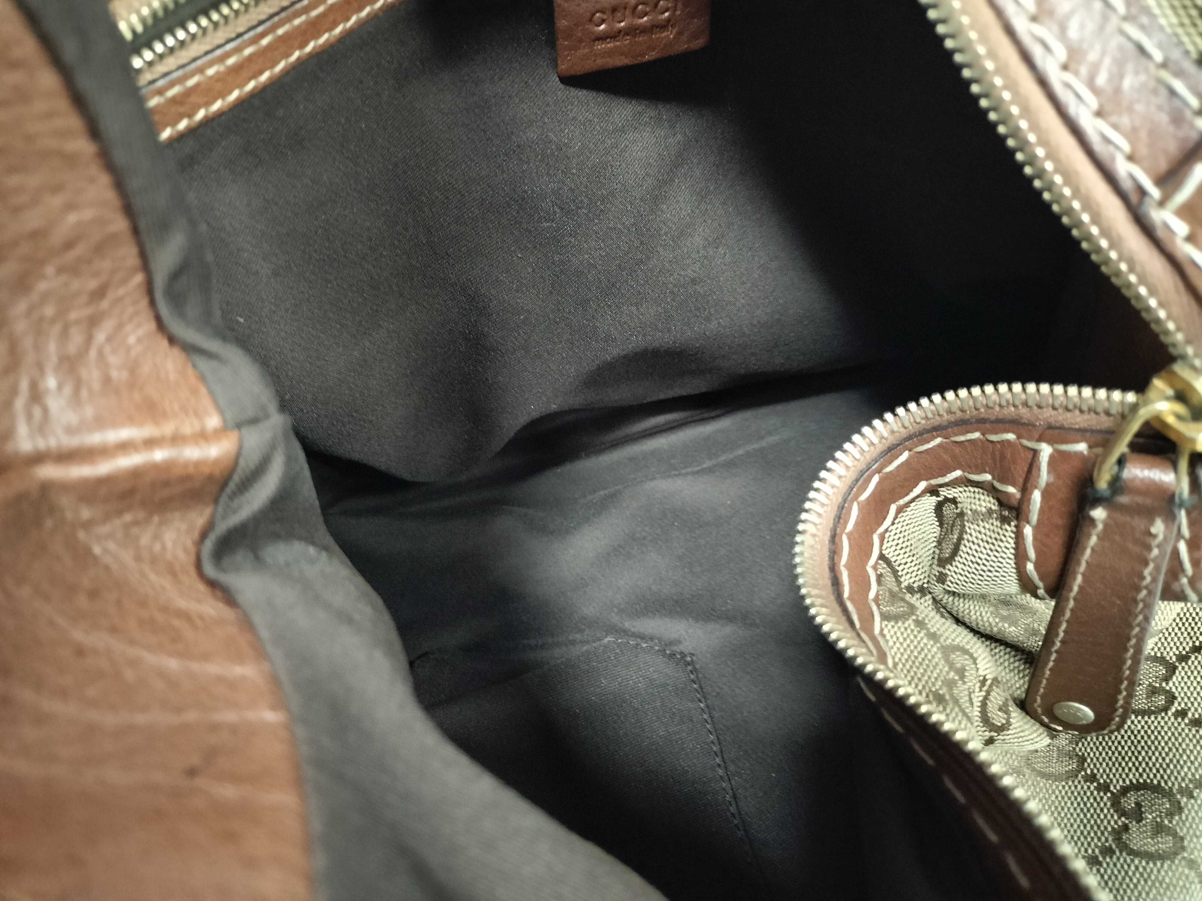 GG Canvas Shoulder Bag — view 10