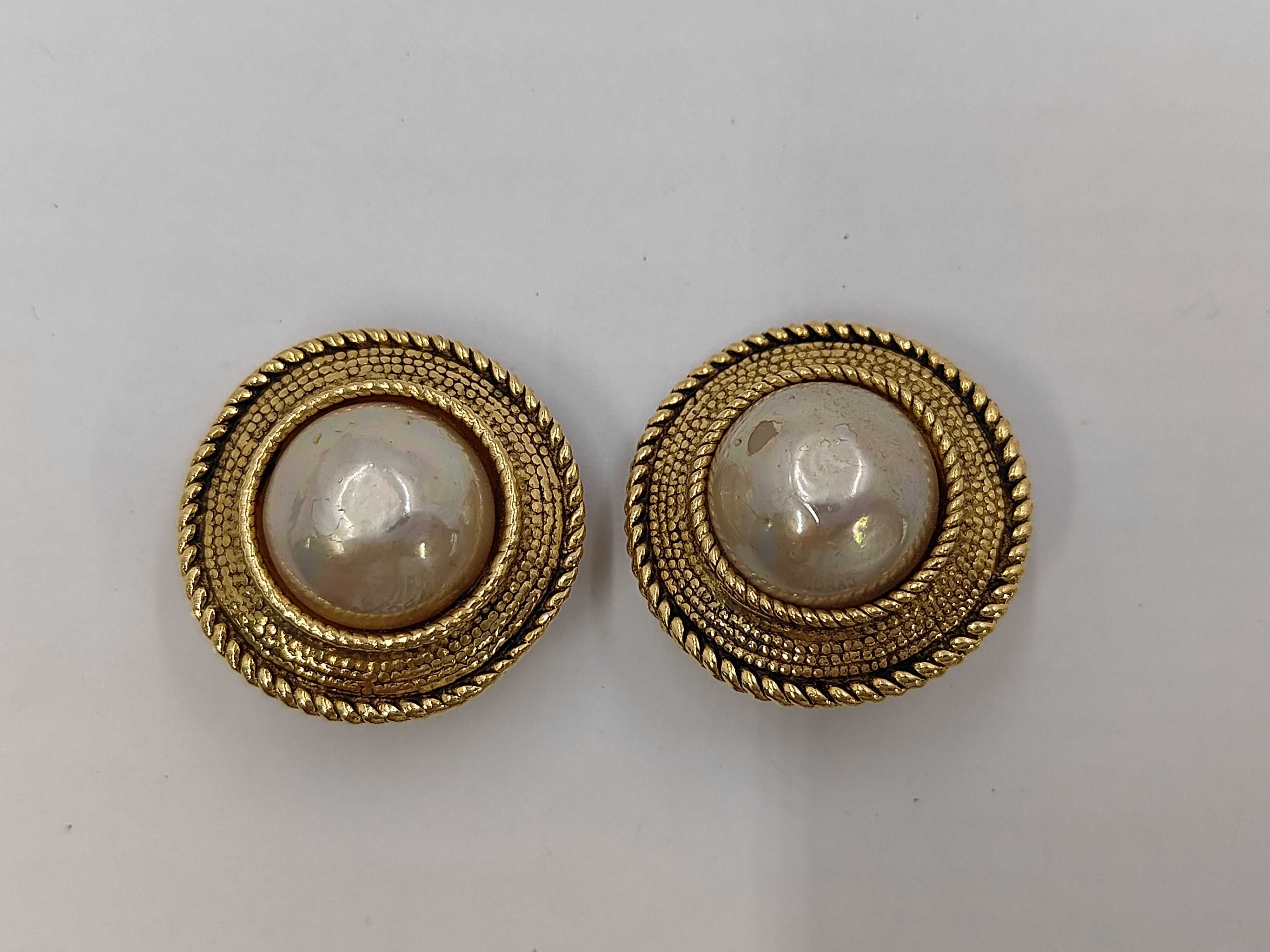brand jewelry earrings, Mabe pearl earrings.