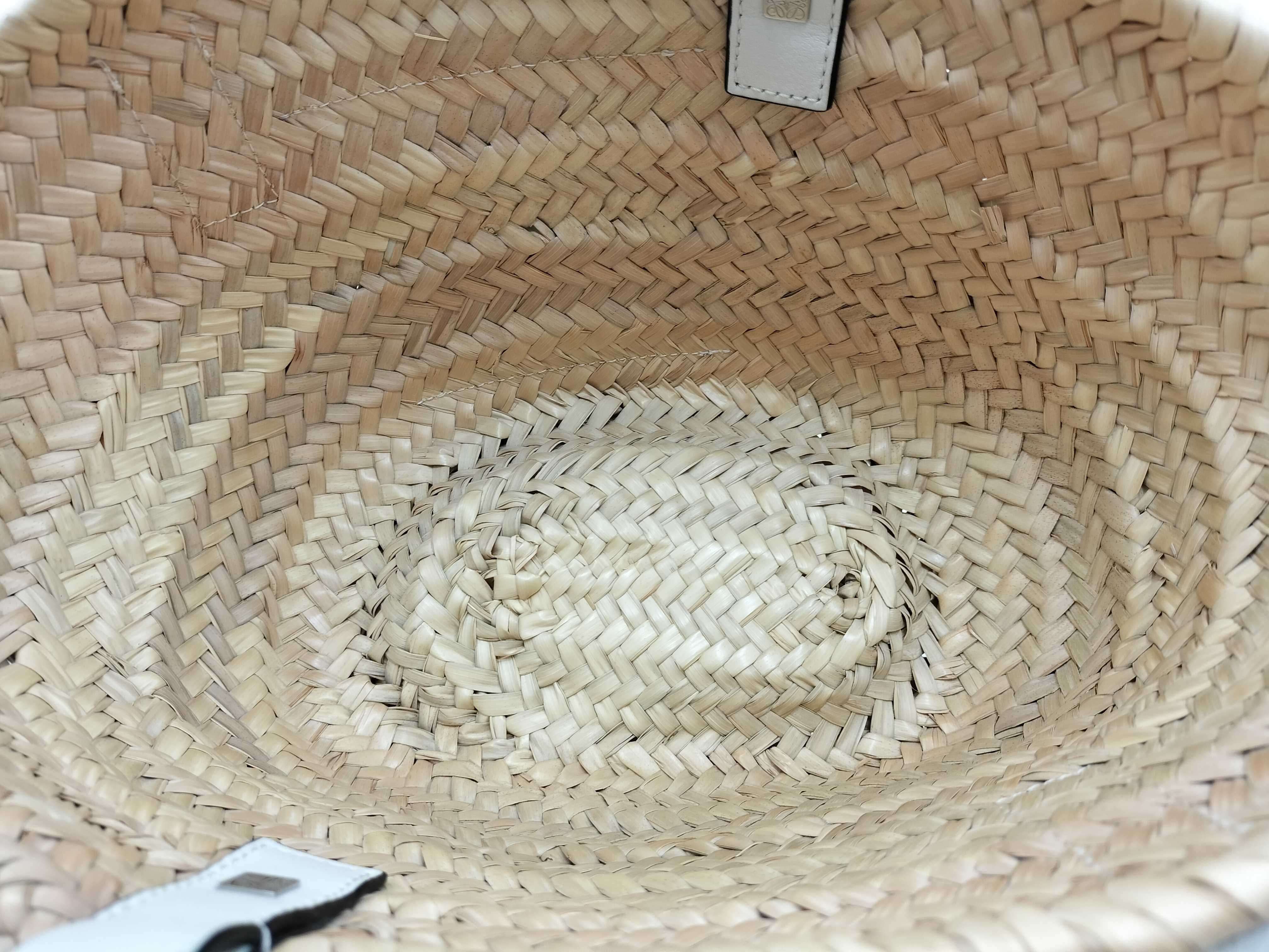 Basket Small Straw and Leather Tote Bag, White and Beige Handbag — view 11