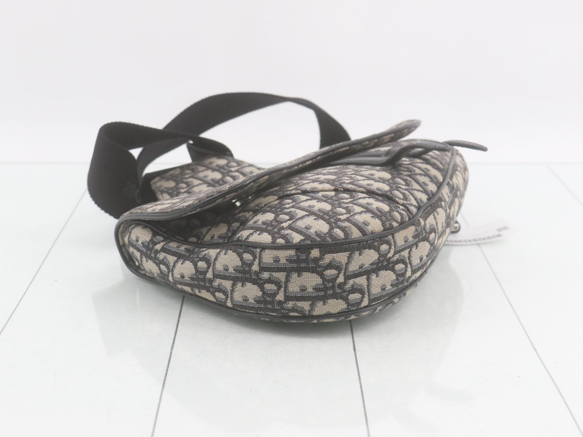Saddle Oblique Shoulder Bag — view 5