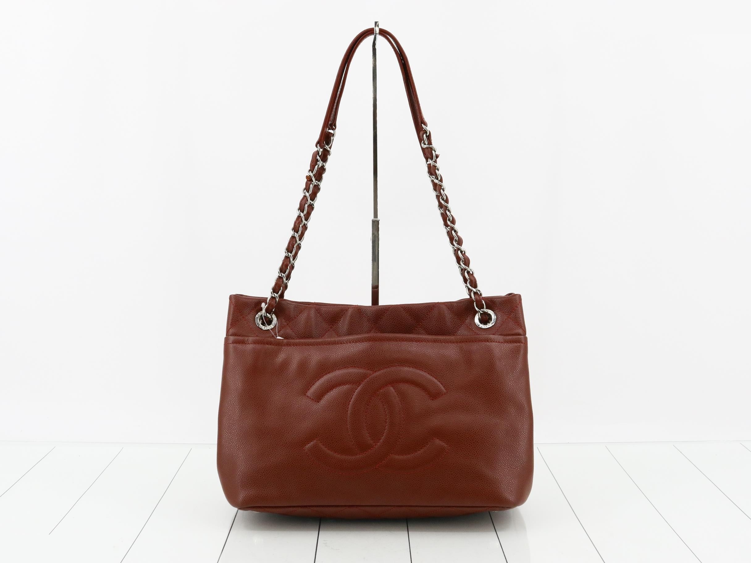 Matelassé Caviar Coco Mark Chain Tote