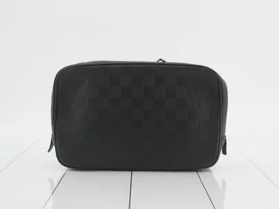 Damier Infini (bag) / Pouch - Trousse Toilette