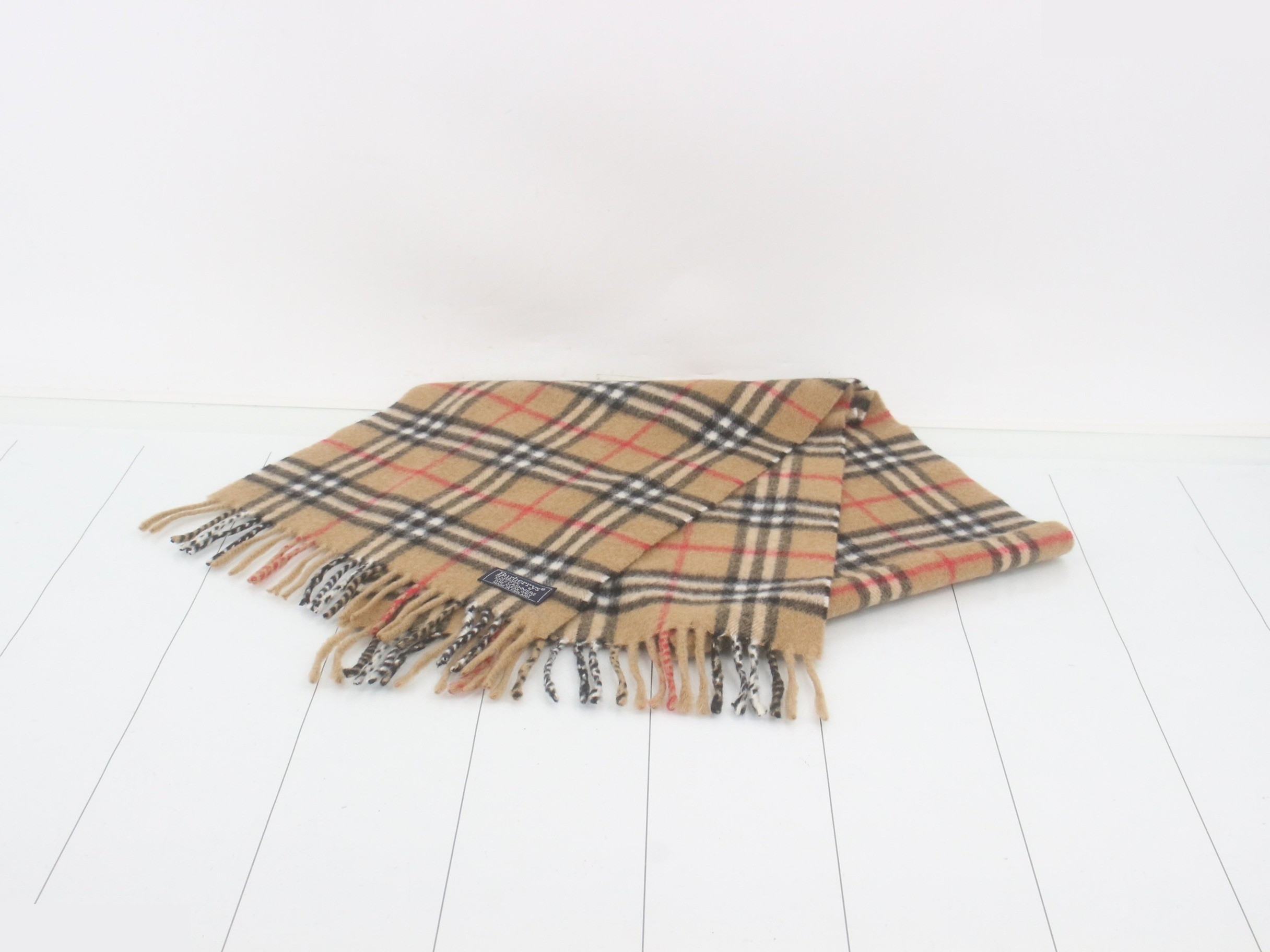 Nova Check pattern scarf, 100% cashmere. — view 2