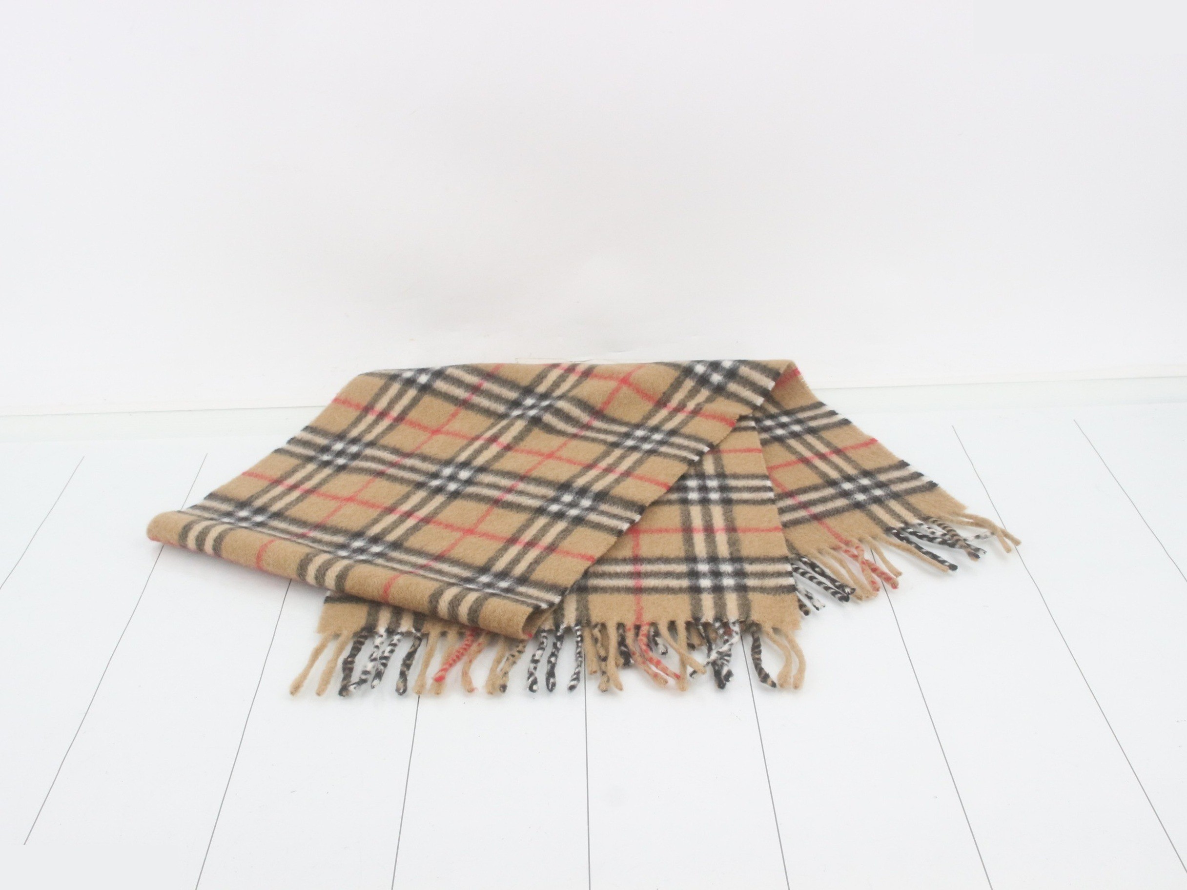 Nova Check pattern scarf, 100% cashmere. — view 3