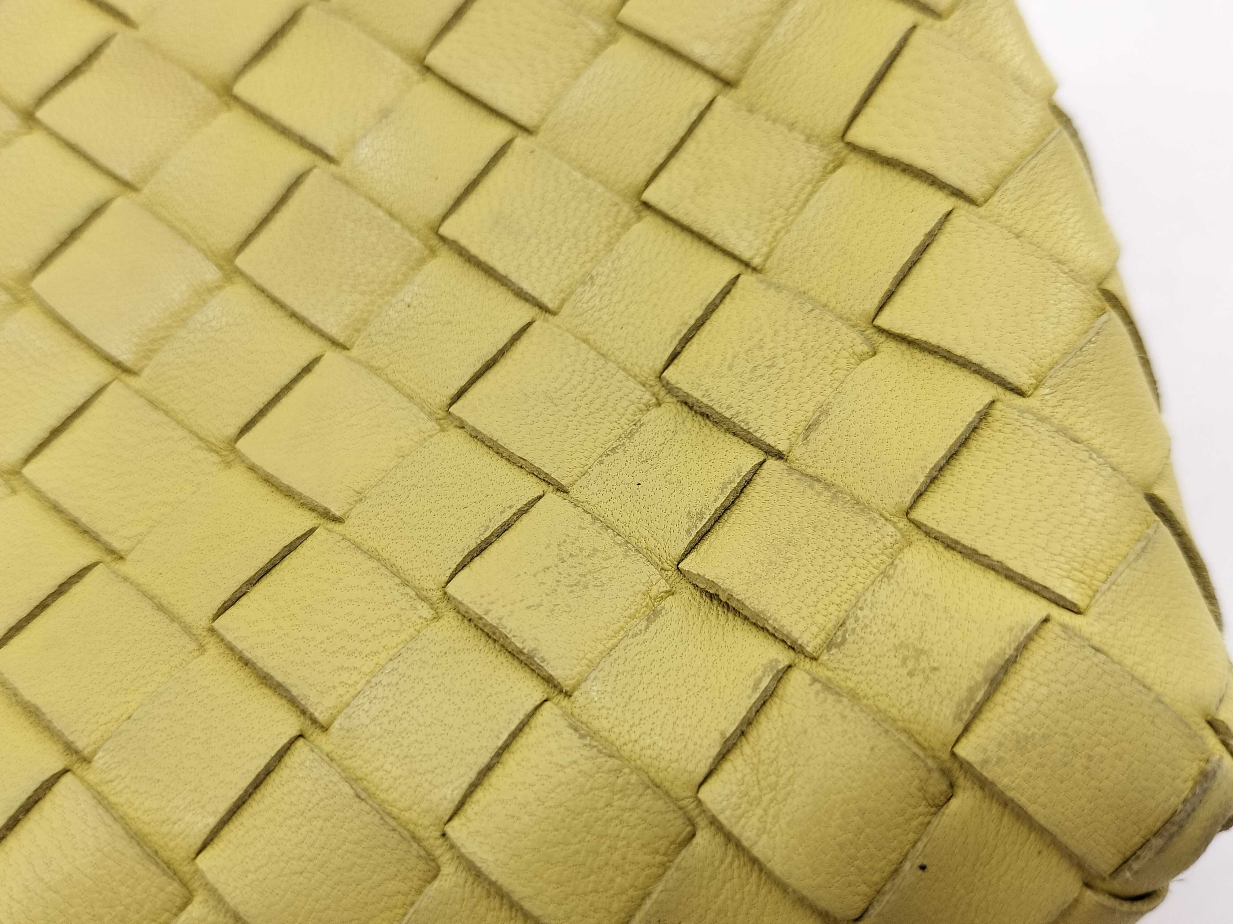 Intrecciato Bottega Veneta Pouch — view 11
