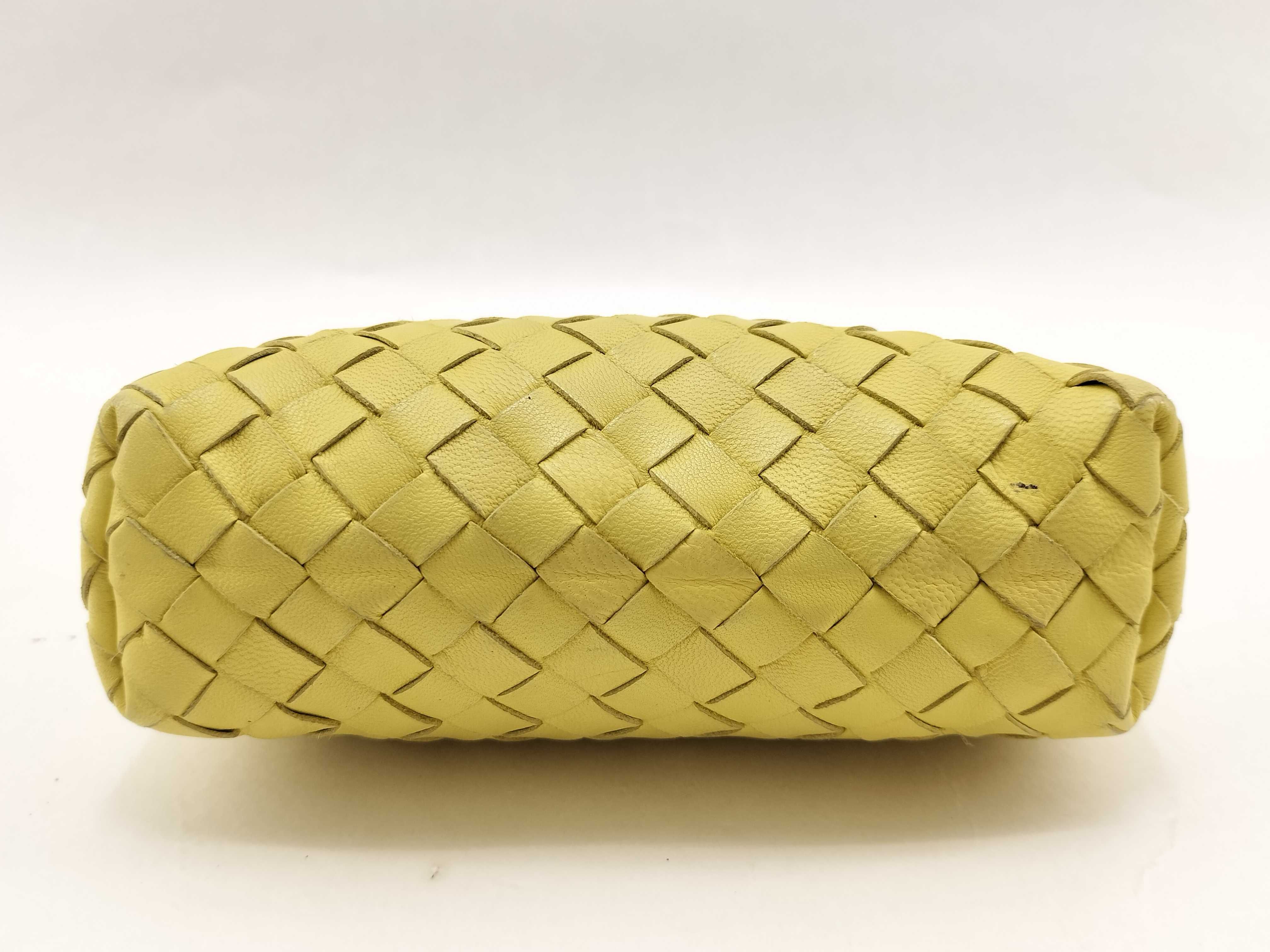 Intrecciato Bottega Veneta Pouch — view 6