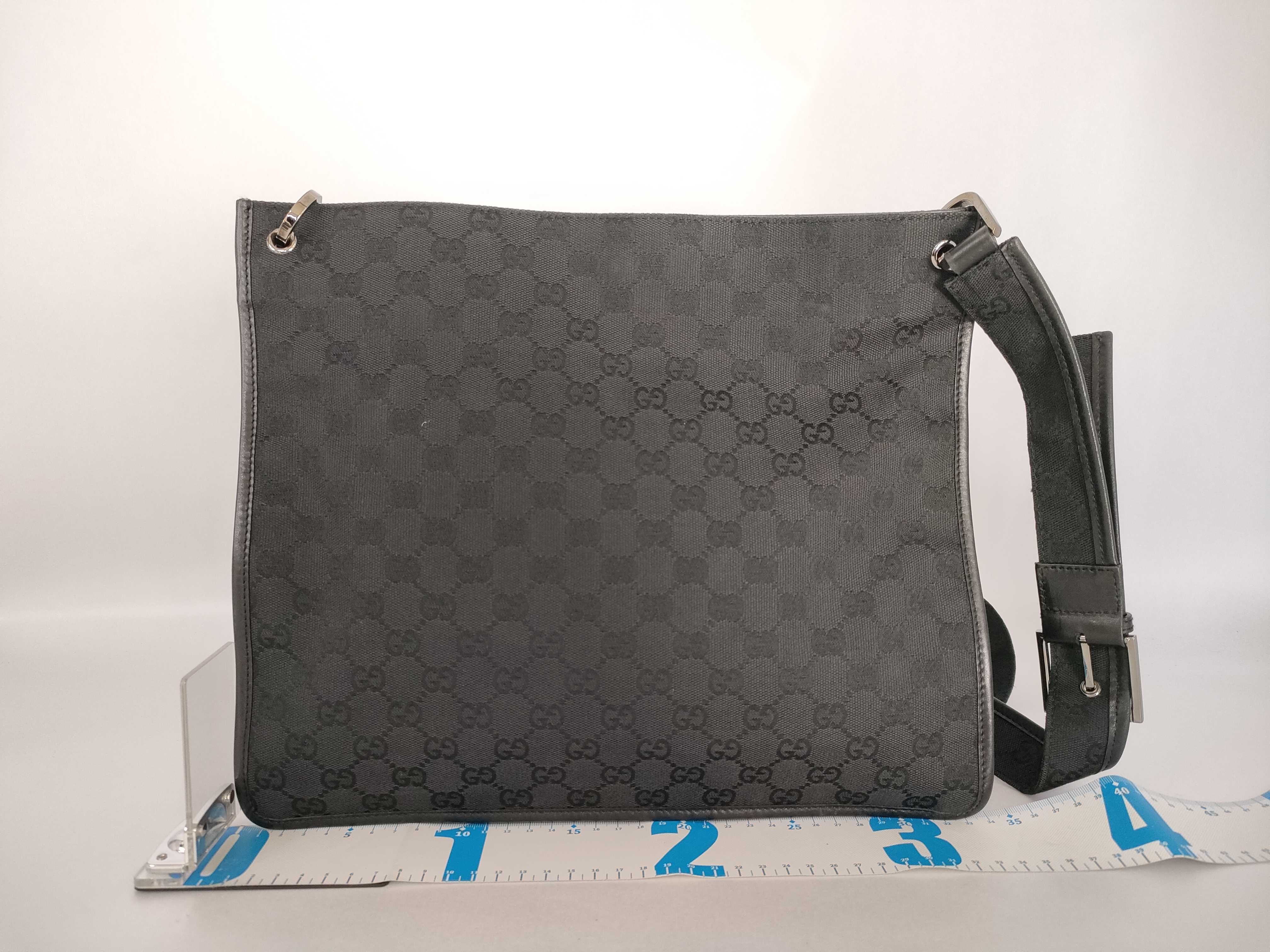 GG Canvas Shoulder Bag, Black — view 2