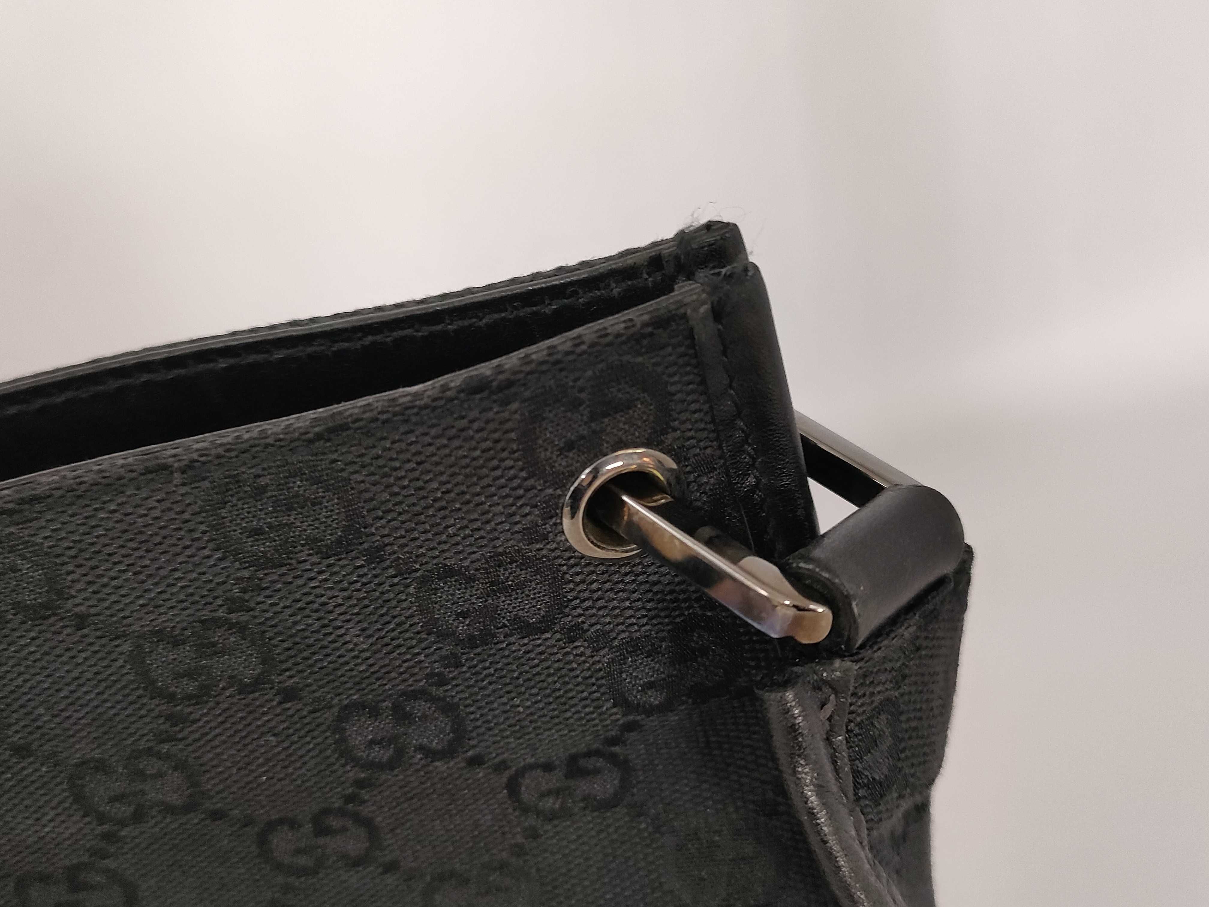 GG Canvas Shoulder Bag, Black — view 13