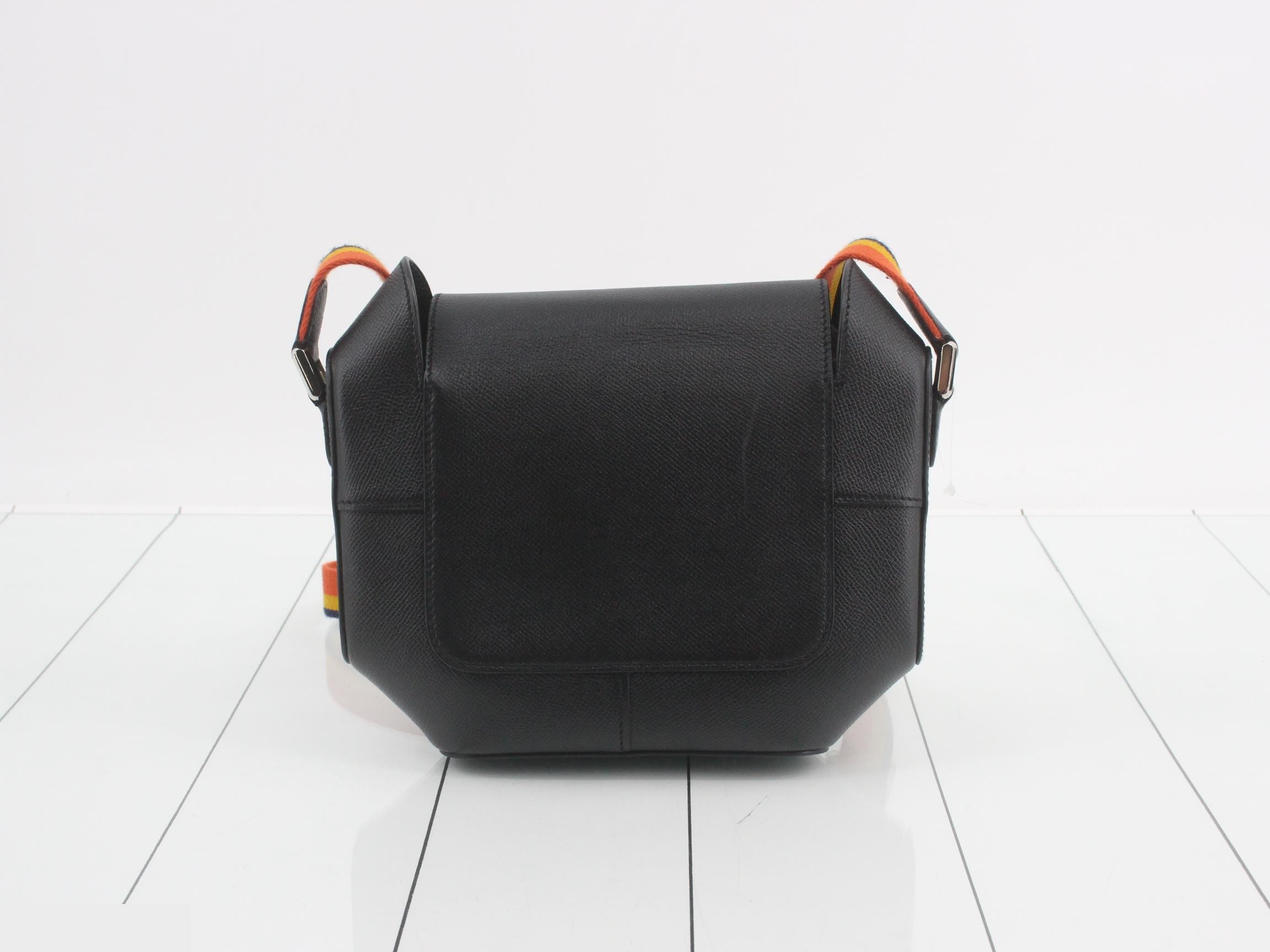 Octagonal design, Veau Epsom leather, black, silver hardware, X stamp. — view 2