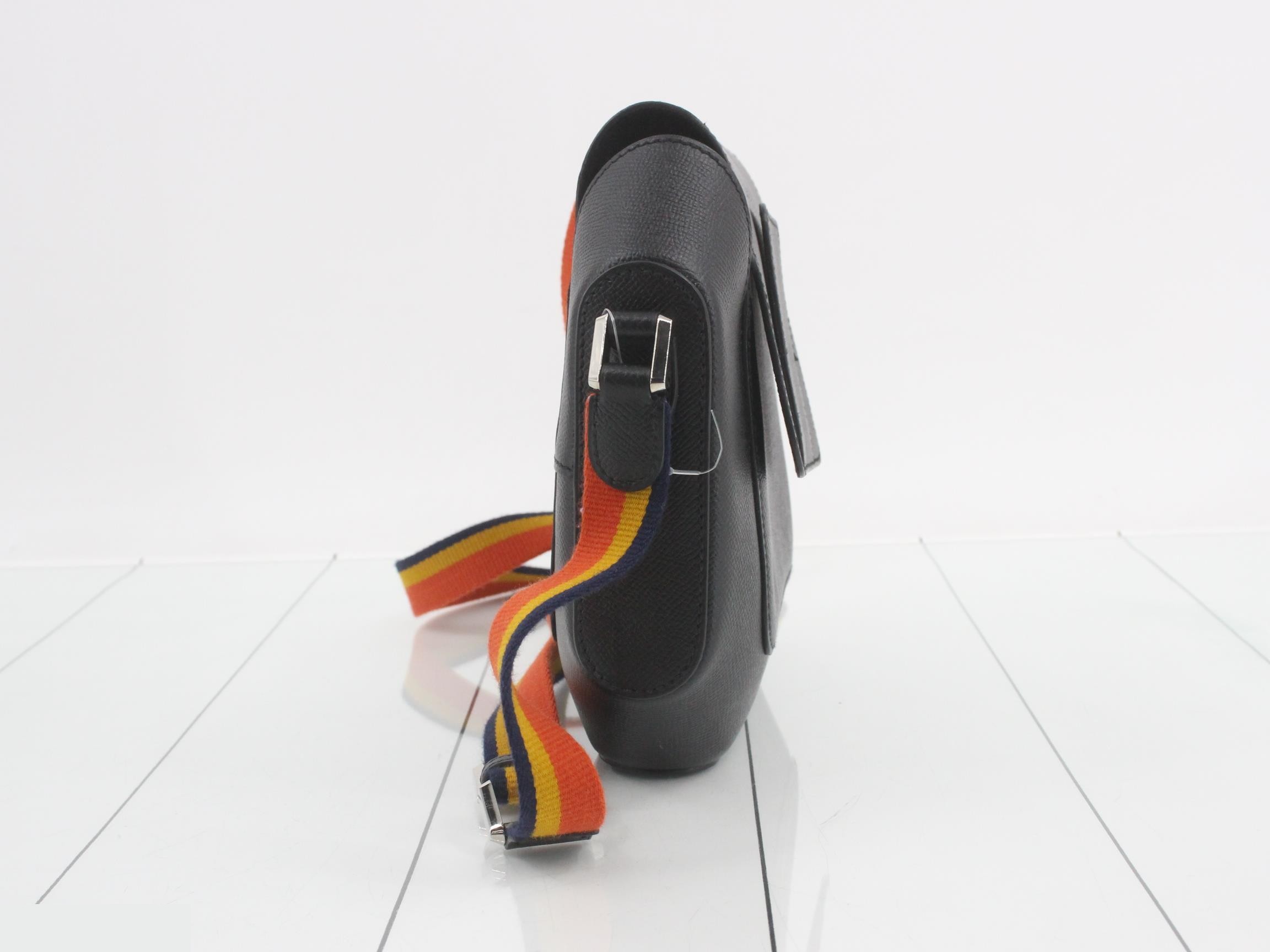 Octagonal design, Veau Epsom leather, black, silver hardware, X stamp. — view 4