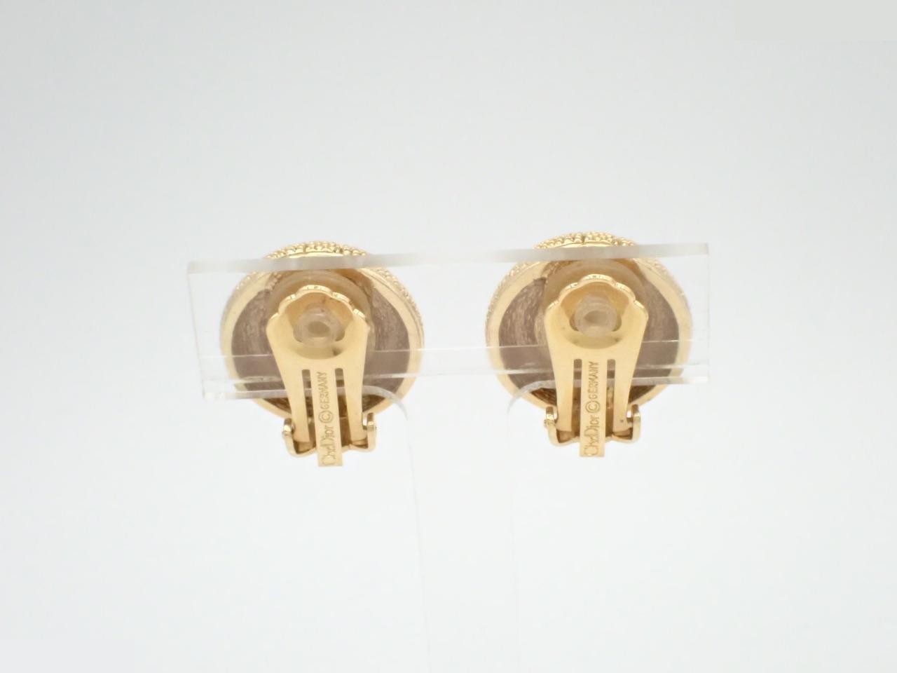 Other lines: Precious metals and earrings — view 2