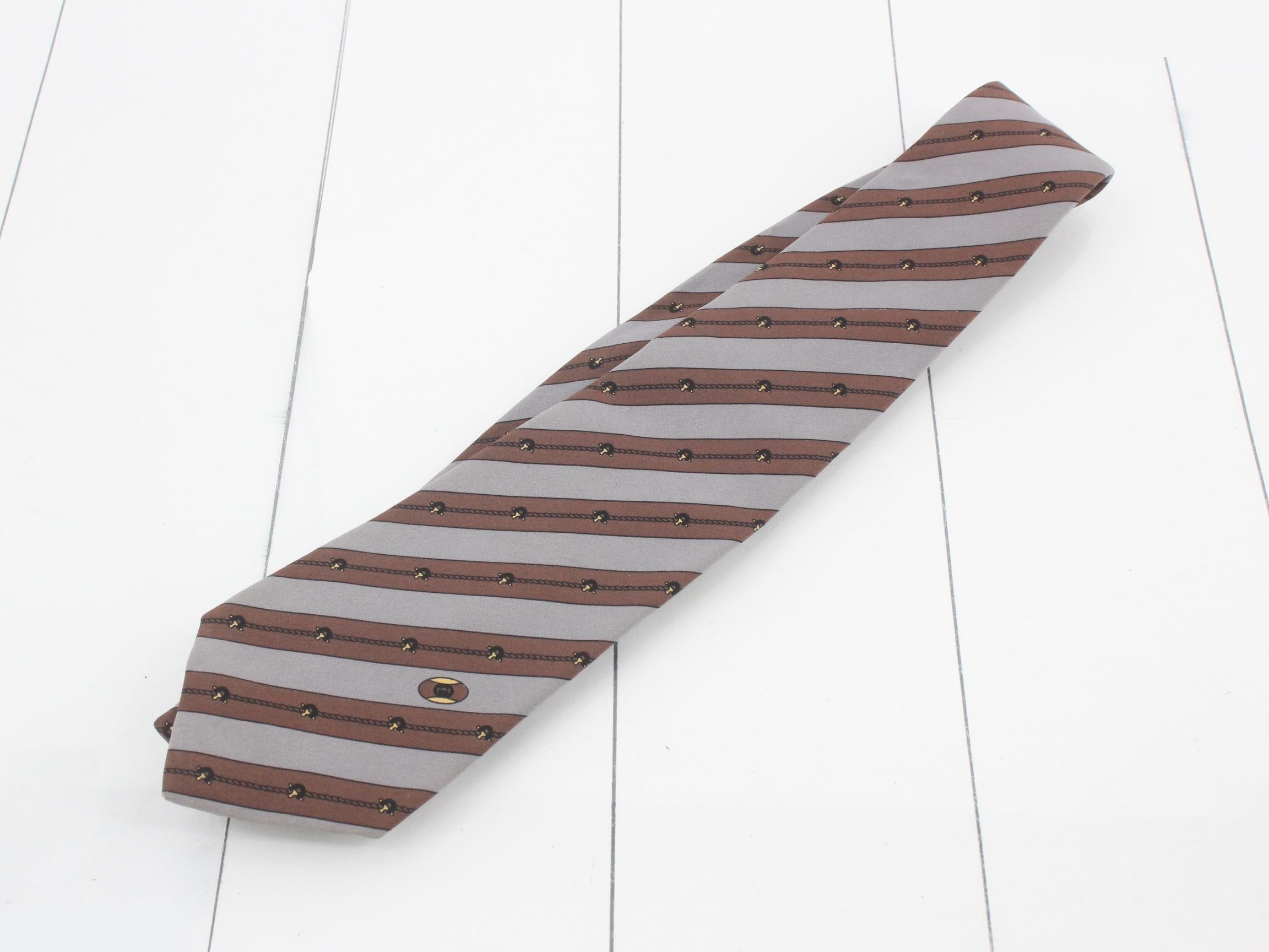 tie
