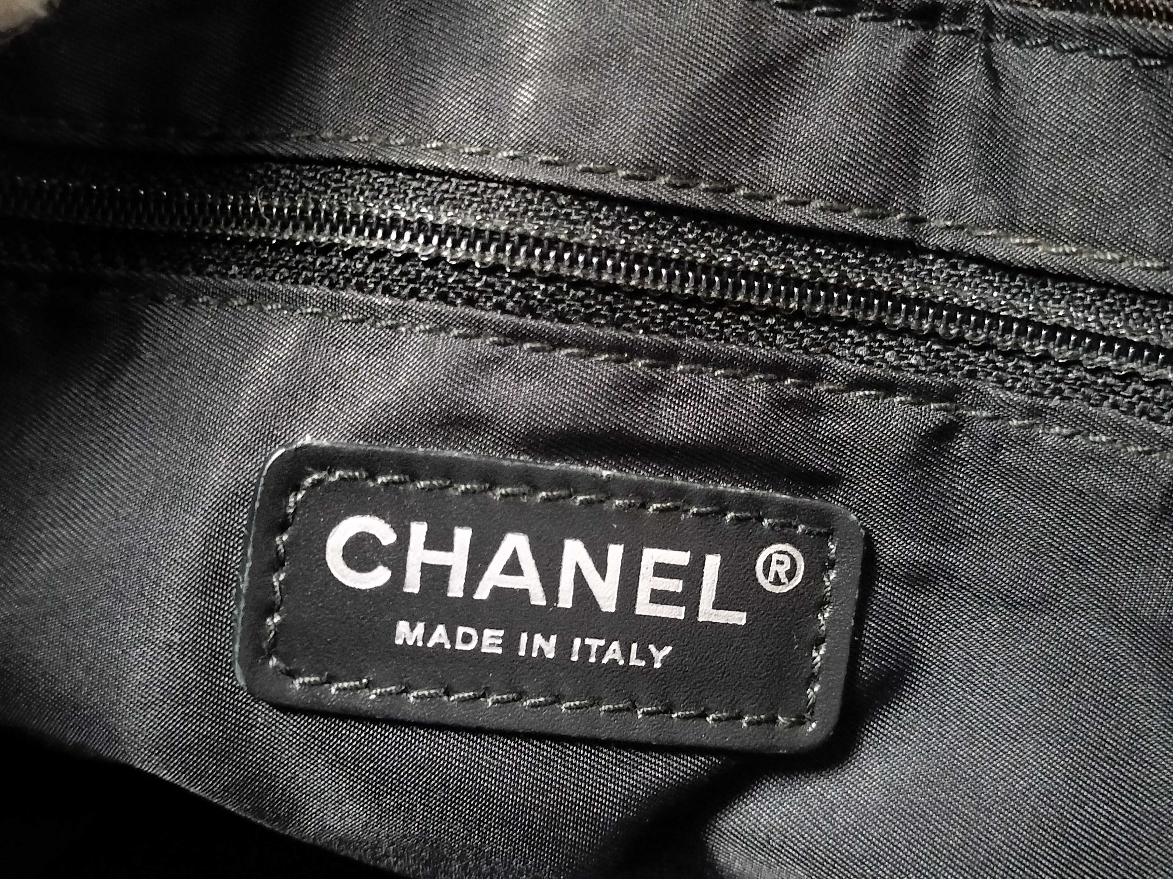 New Travel Line Handbag — view 9
