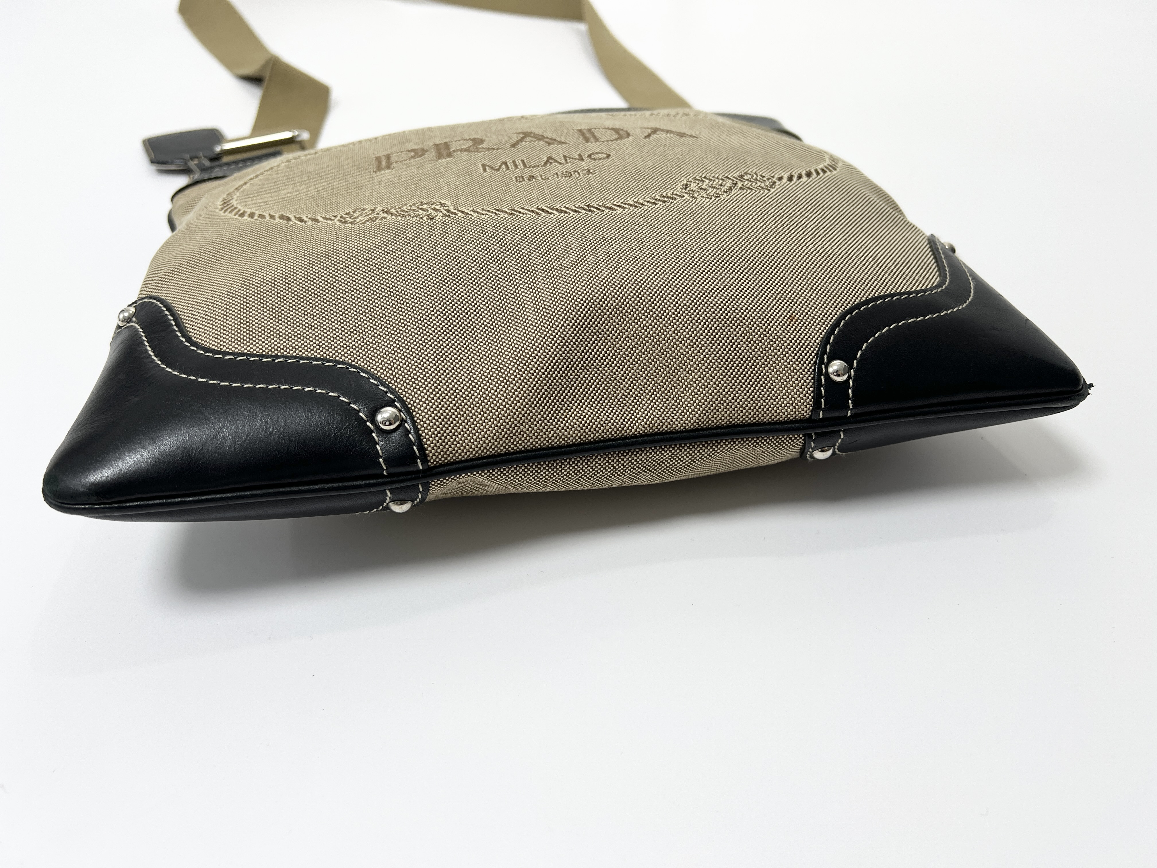 logo jacquard studded canvas leather one-shoulder bag — view 13