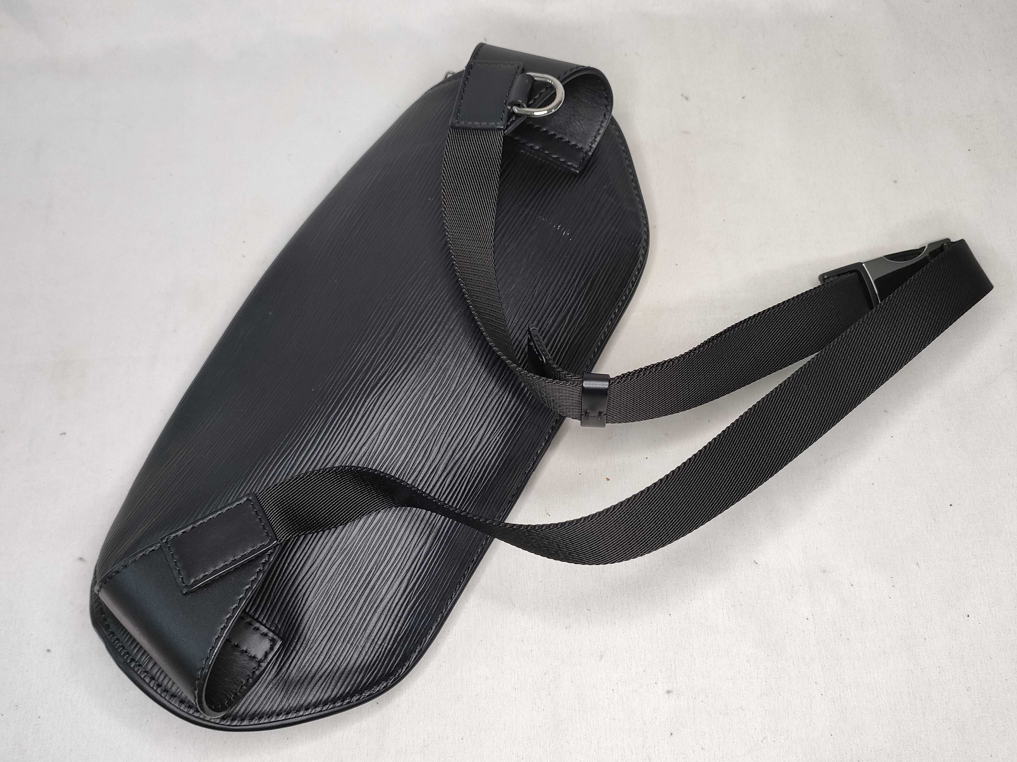 Epi Bum Bag M53300 Shoulder Bag — view 3