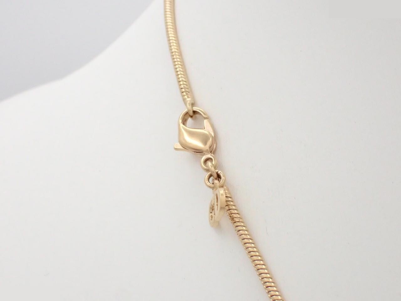 Other lines: Precious metals, necklaces, pendants, chains approximately 55cm long. — view 2