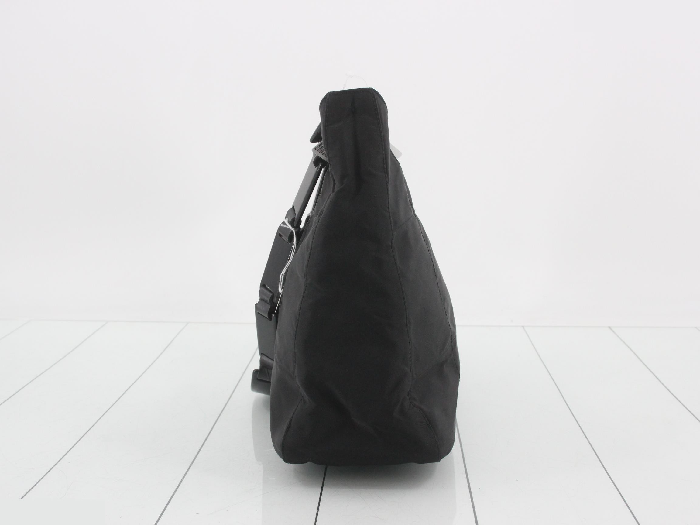 handbag — view 3
