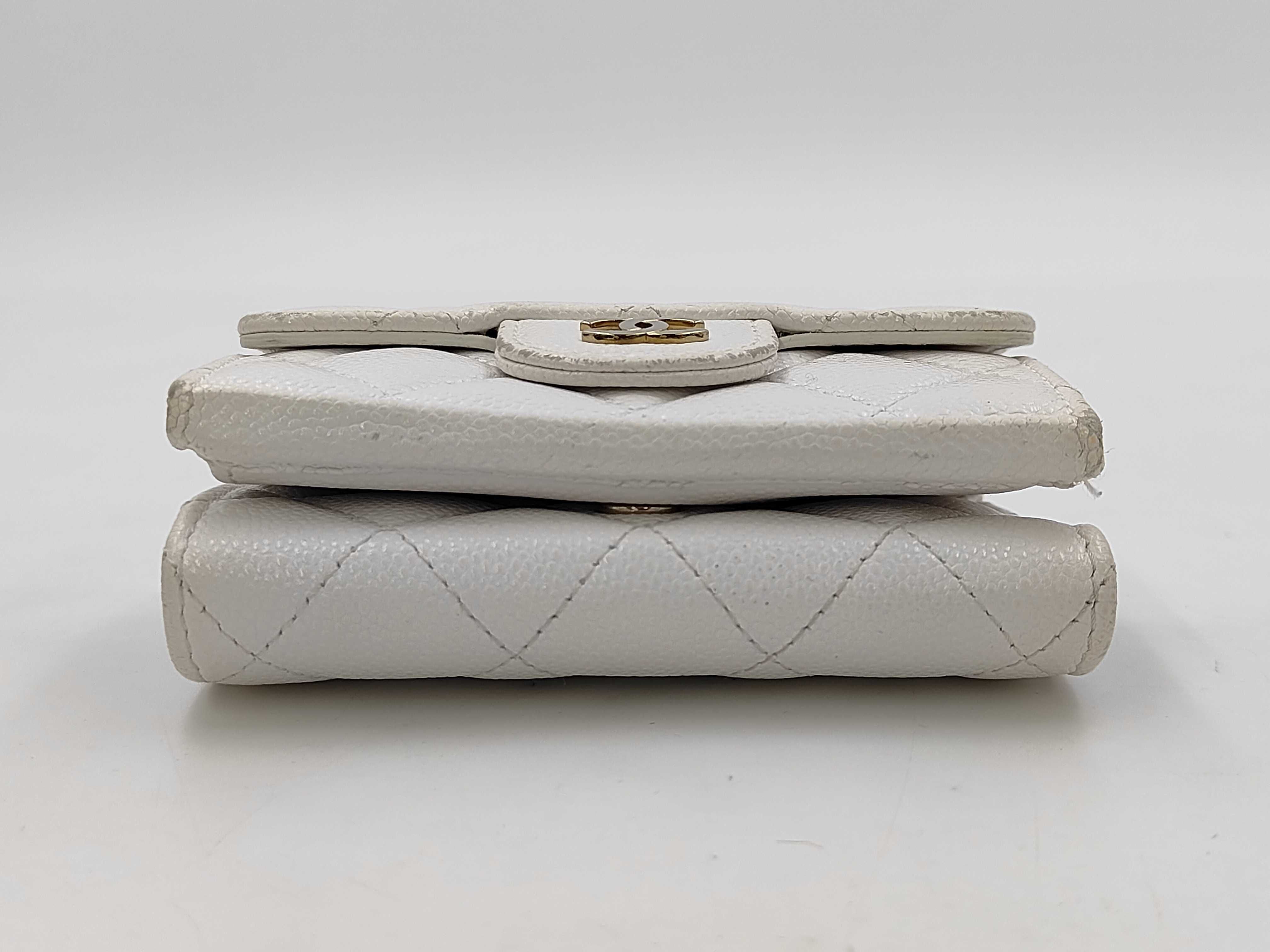 compact wallet caviar skin white with random sticker wallet — view 3