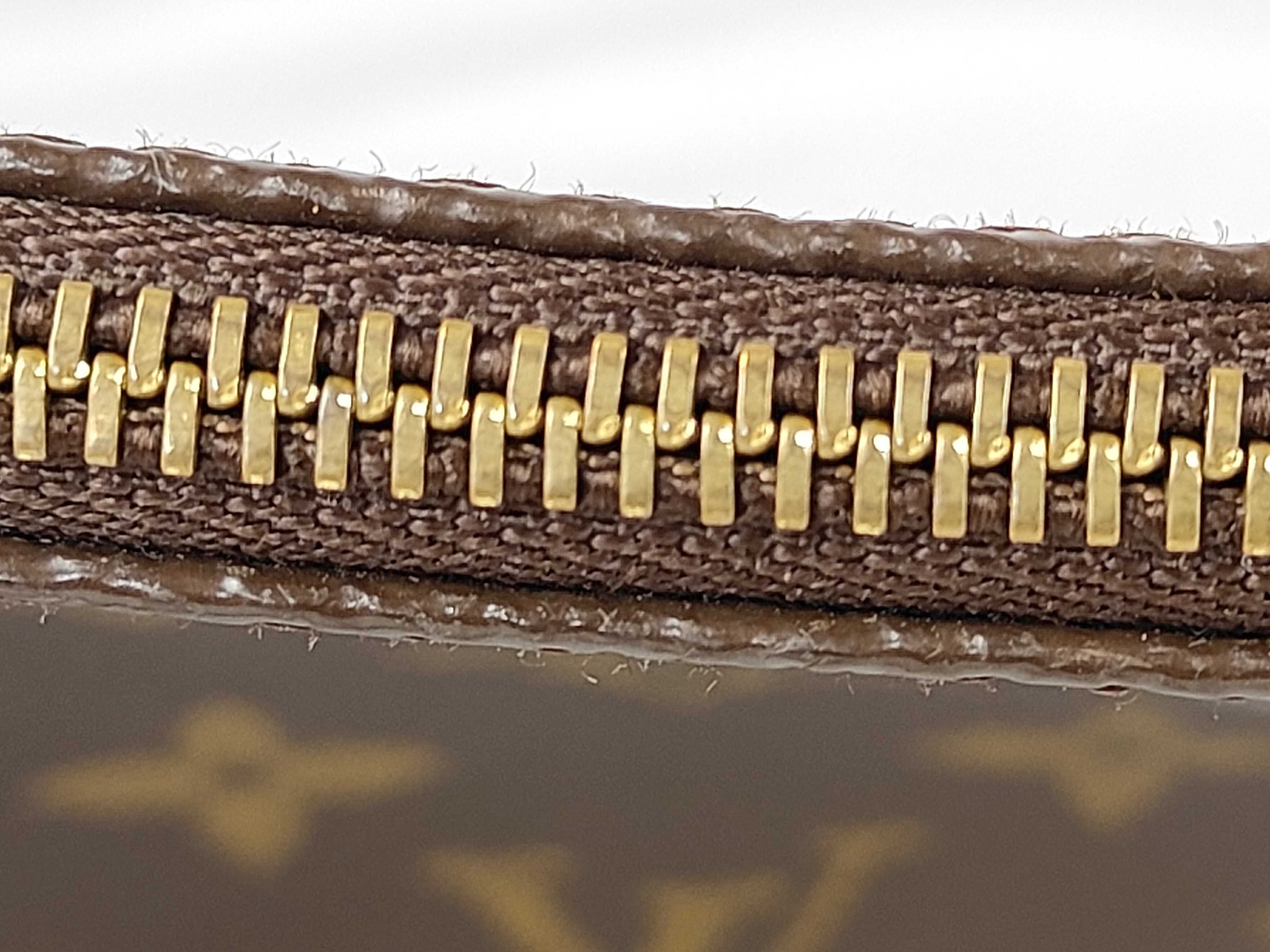 Monogram M40712 Pochette Accessoires Handbag — view 8