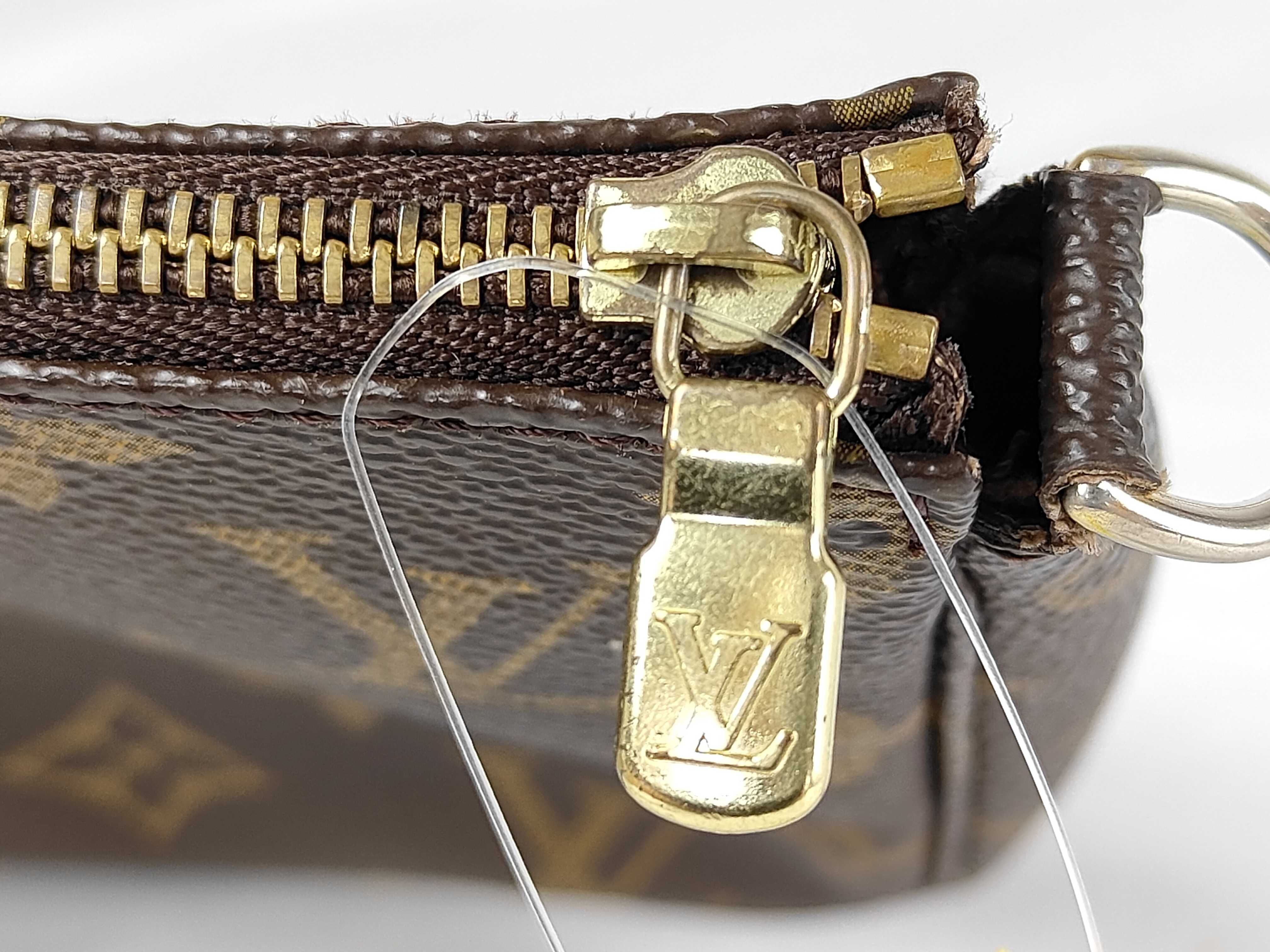 Monogram M40712 Pochette Accessoires Handbag — view 9