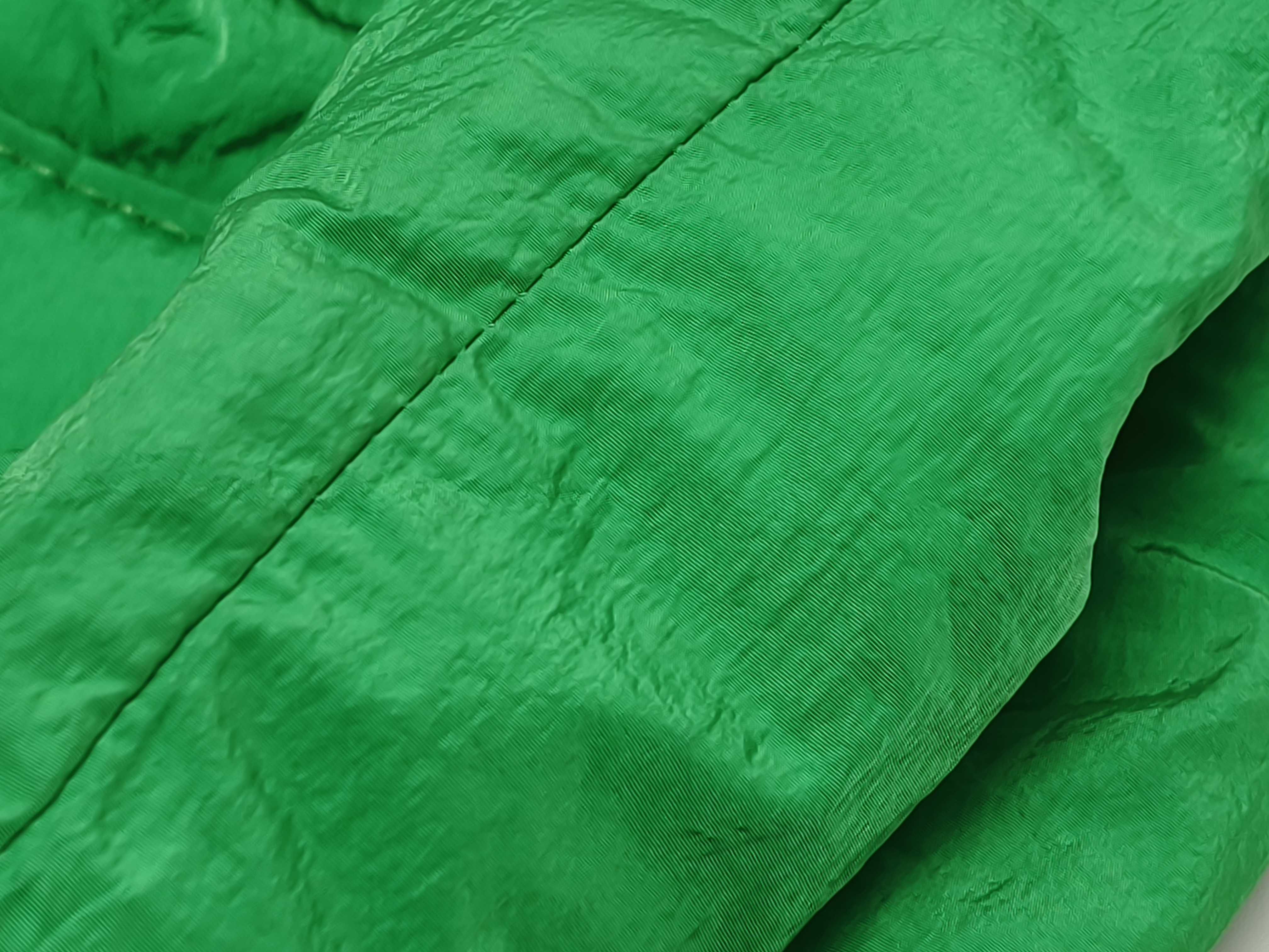 Intrecciato Maxi Intrecciato Padded Tech Cassette Nylon Body Bag Green Shoulder Bag — view 4