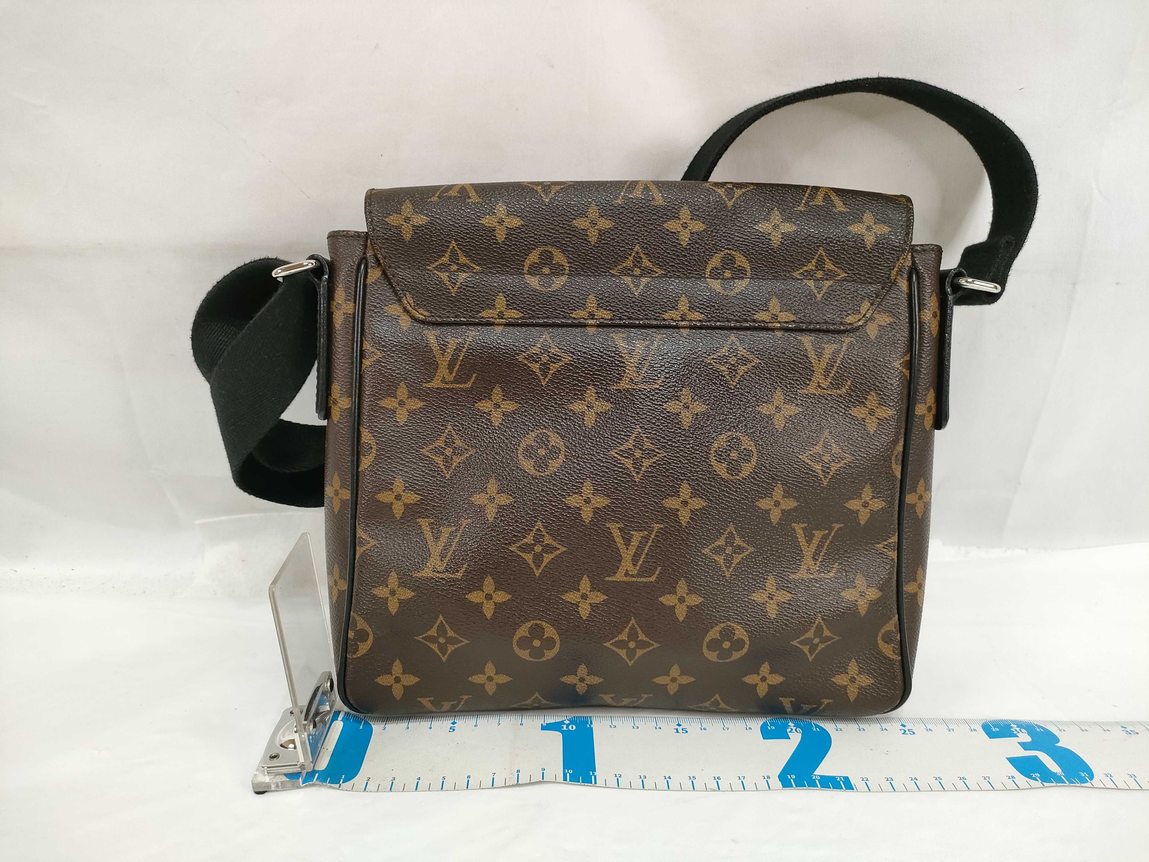 Monogram Macassar District PM M40935 FL0185 Shoulder Bag — view 2