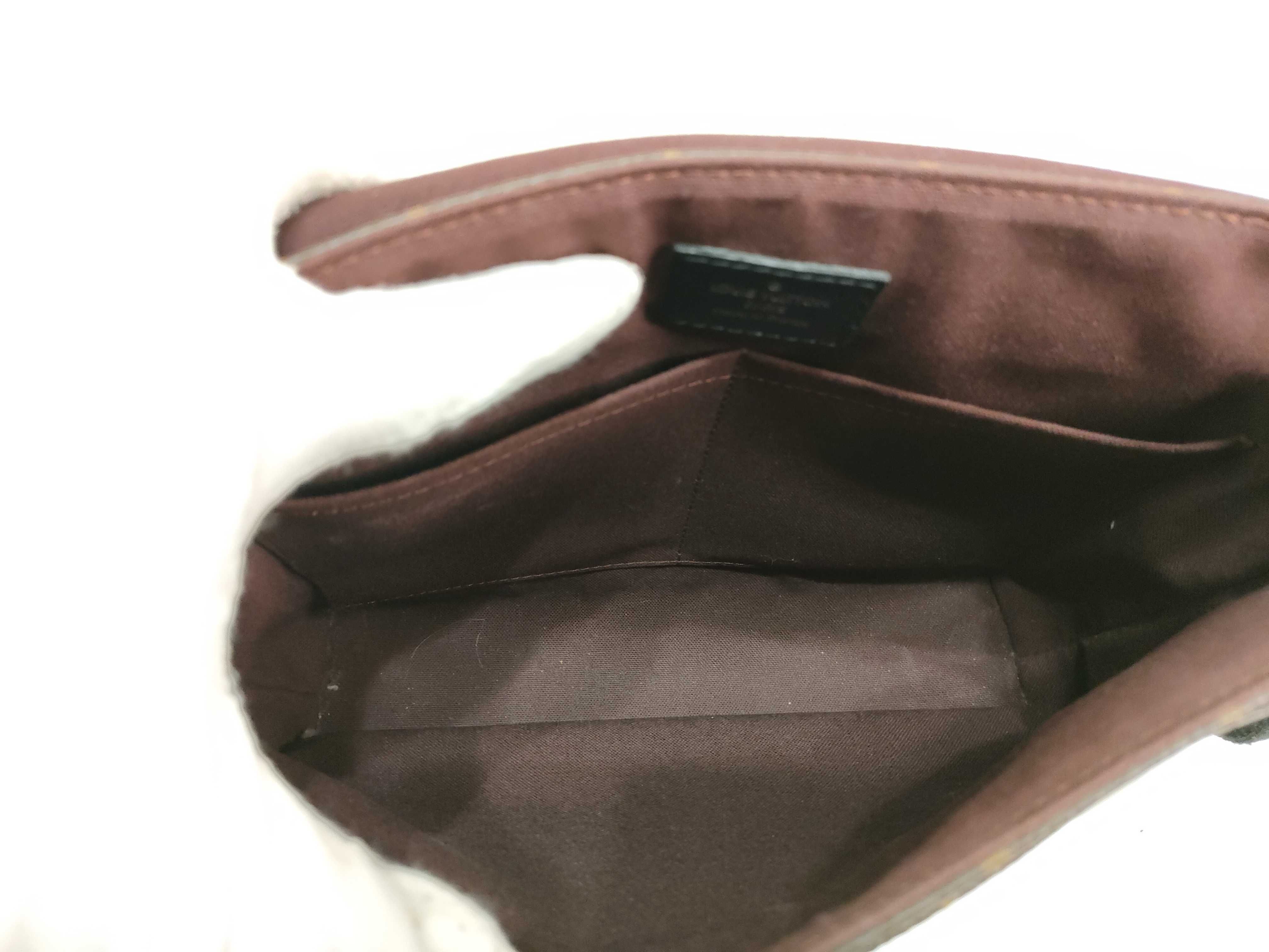 Monogram Macassar District PM M40935 FL0185 Shoulder Bag — view 12