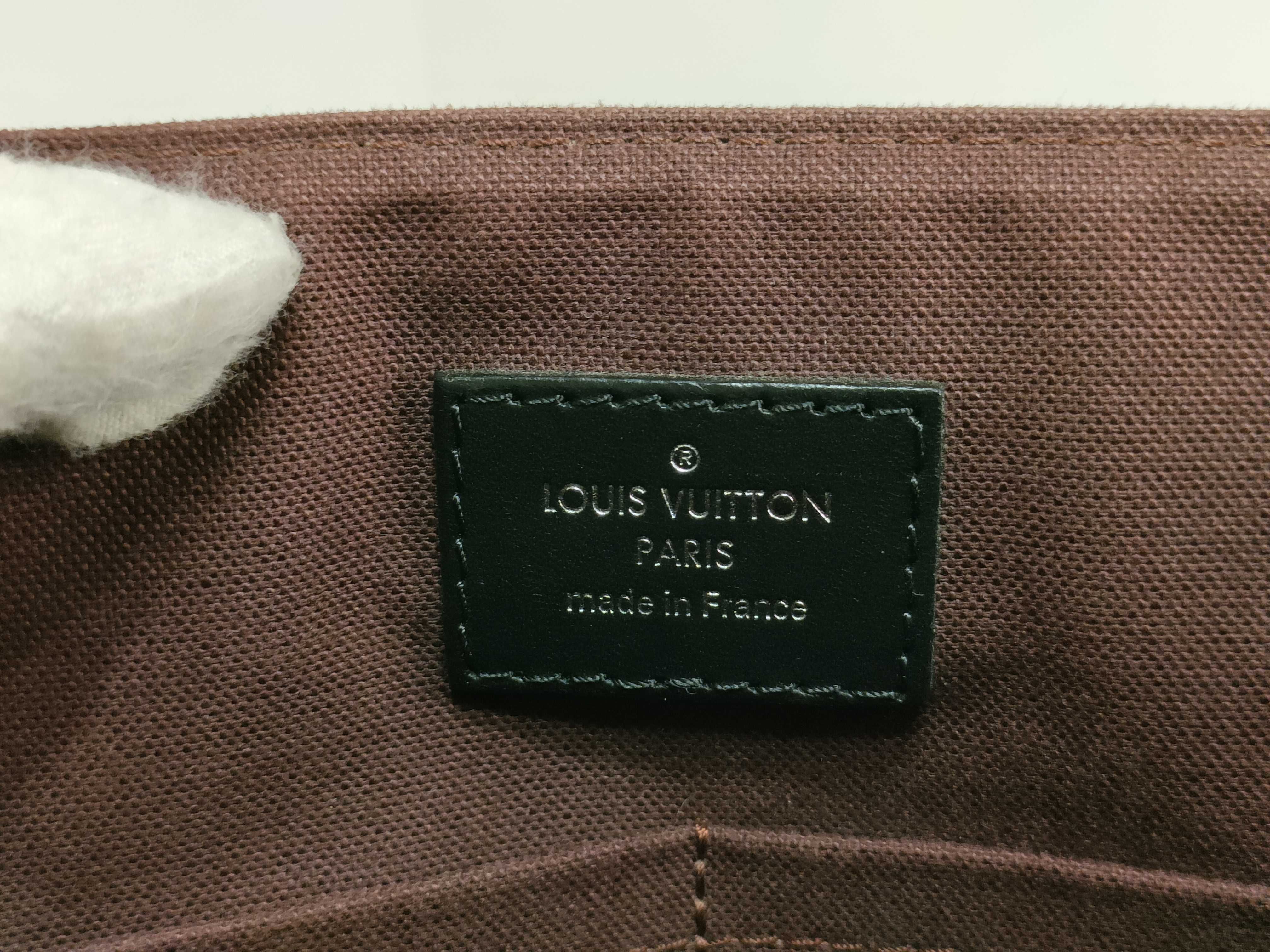 Monogram Macassar District PM M40935 FL0185 Shoulder Bag — view 15